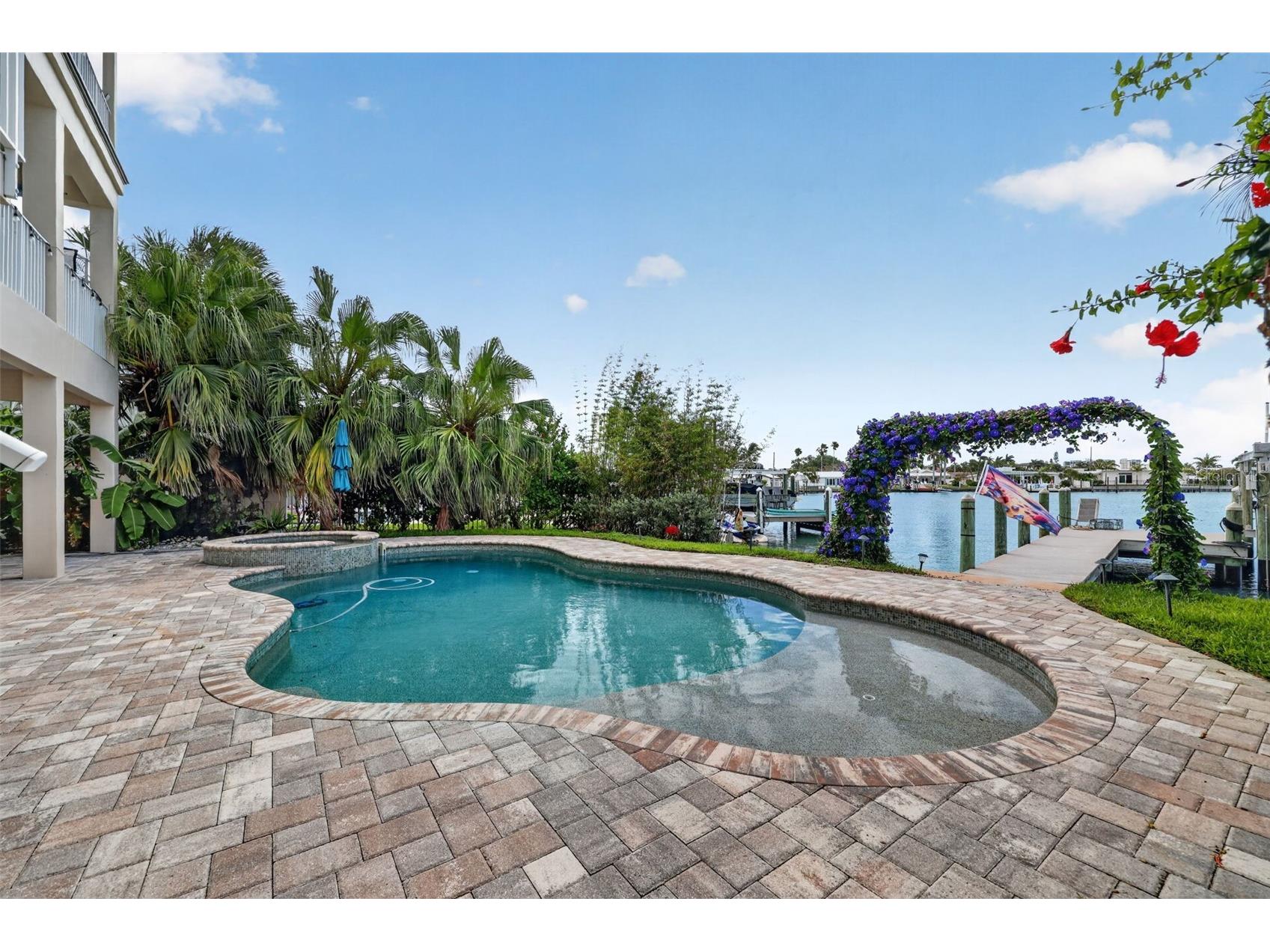 13 Treasure Ln Treasure Island FL 33706 - BOCA CIEGA BAY TB8487810 image9