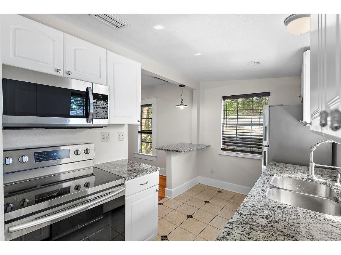 130 17th Avenue N Saint Petersburg FL 33704 TB8442628 image18