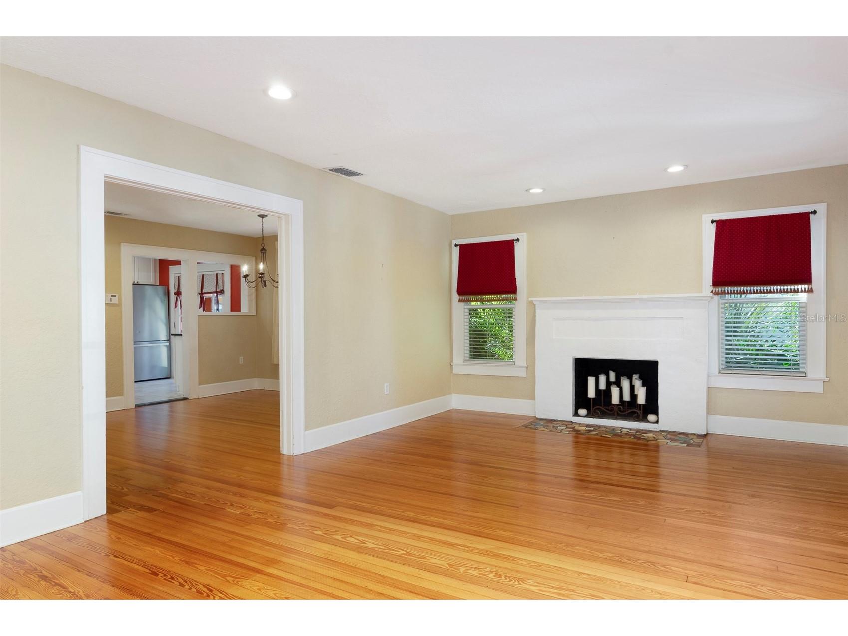 130 22nd Avenue NE Saint Petersburg FL 33704 TB8473969 image13
