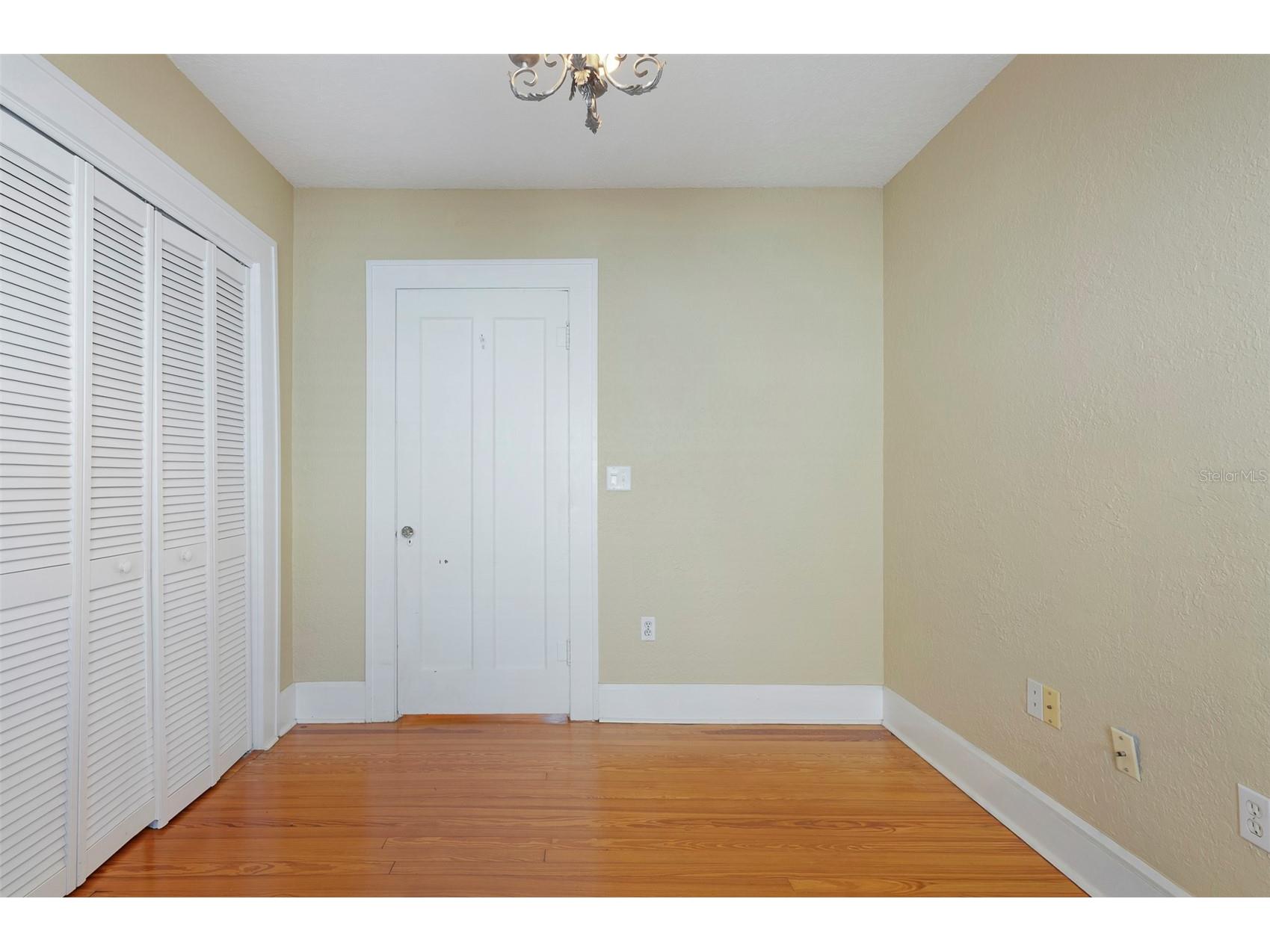 130 22nd Avenue NE Saint Petersburg FL 33704 TB8473969 image30