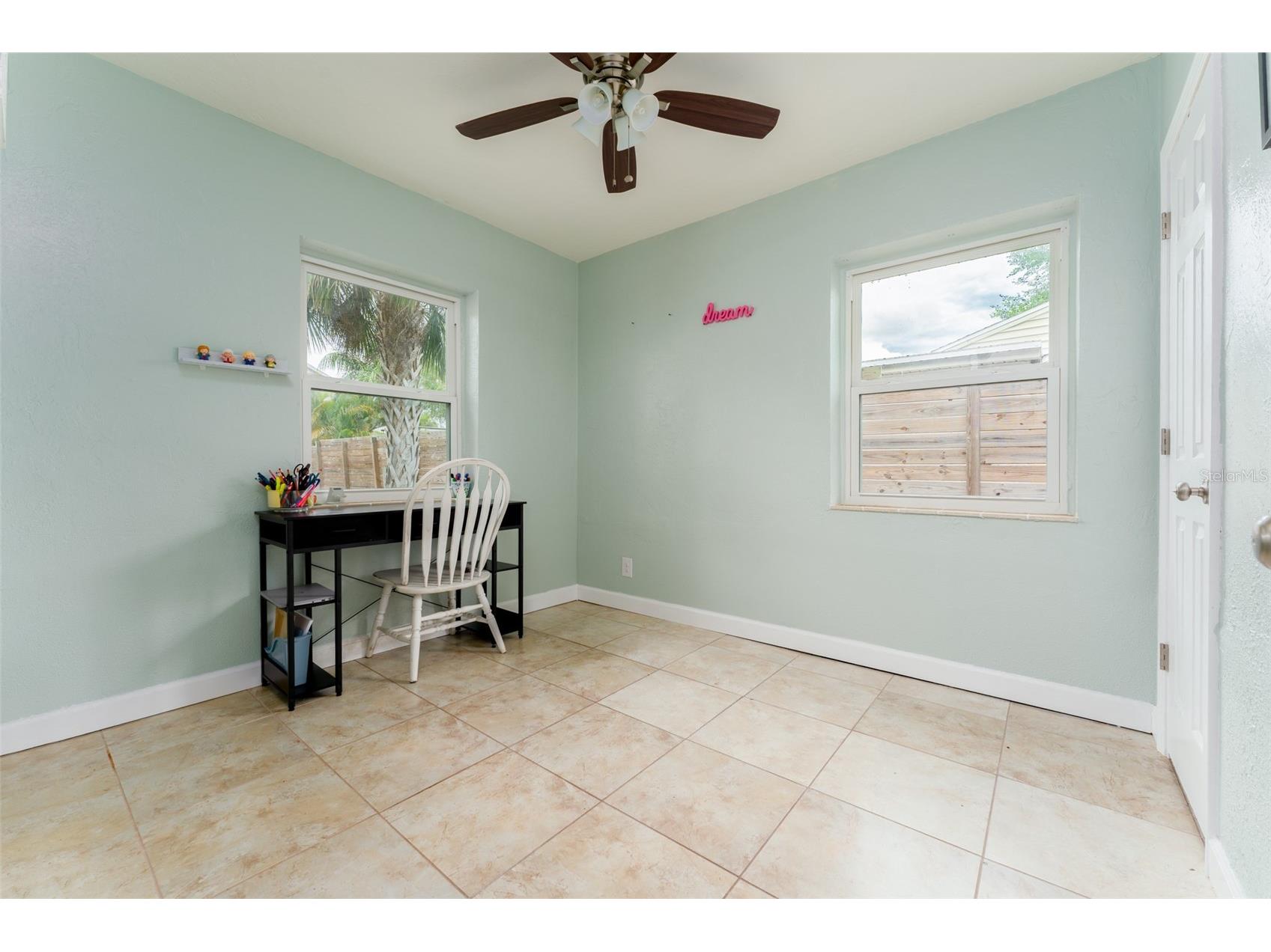130 41st Avenue NE Saint Petersburg FL 33703 TB8514560 image15