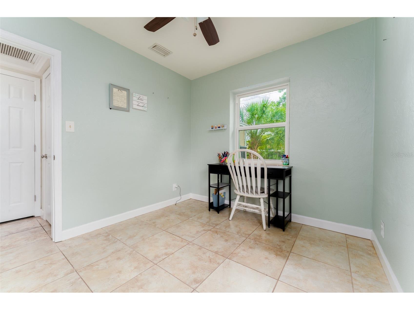 130 41st Avenue NE Saint Petersburg FL 33703 TB8514560 image16