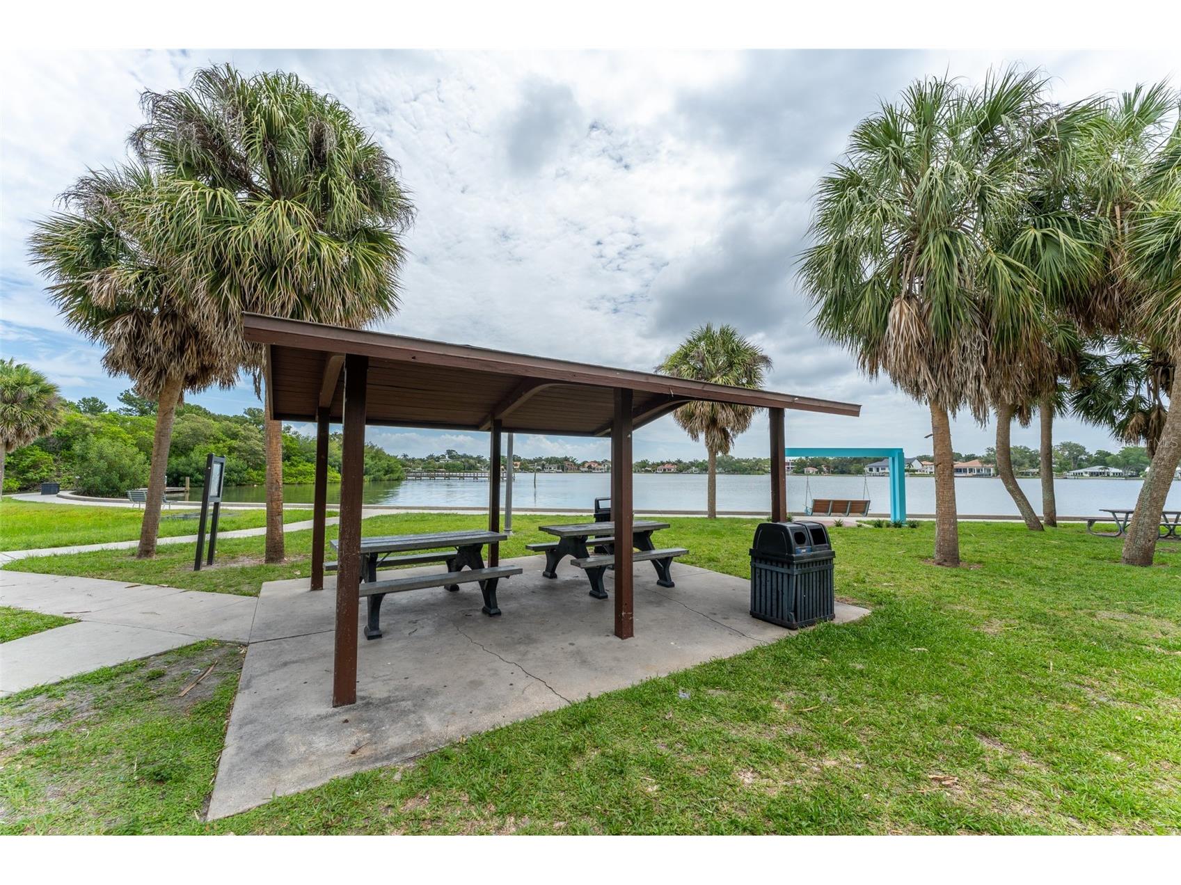 130 41st Avenue NE Saint Petersburg FL 33703 TB8514560 image33