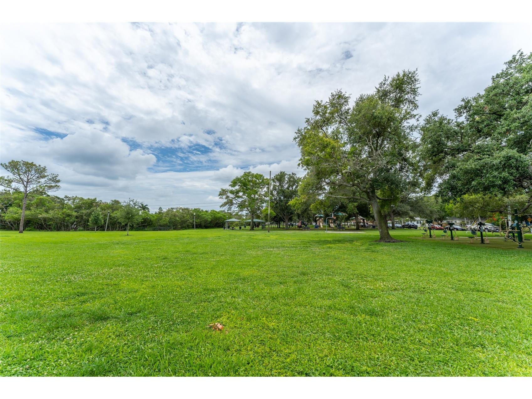 130 41st Avenue NE Saint Petersburg FL 33703 TB8514560 image34