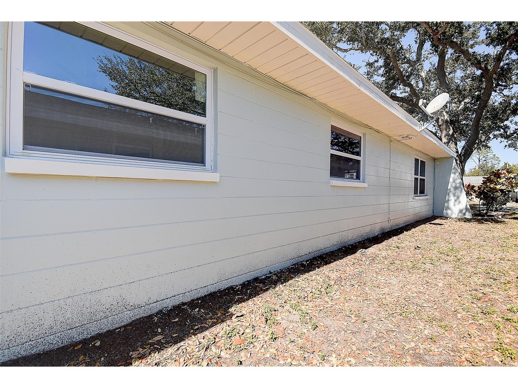 130 42nd Avenue N Saint Petersburg FL 33703 TB8475469 image32