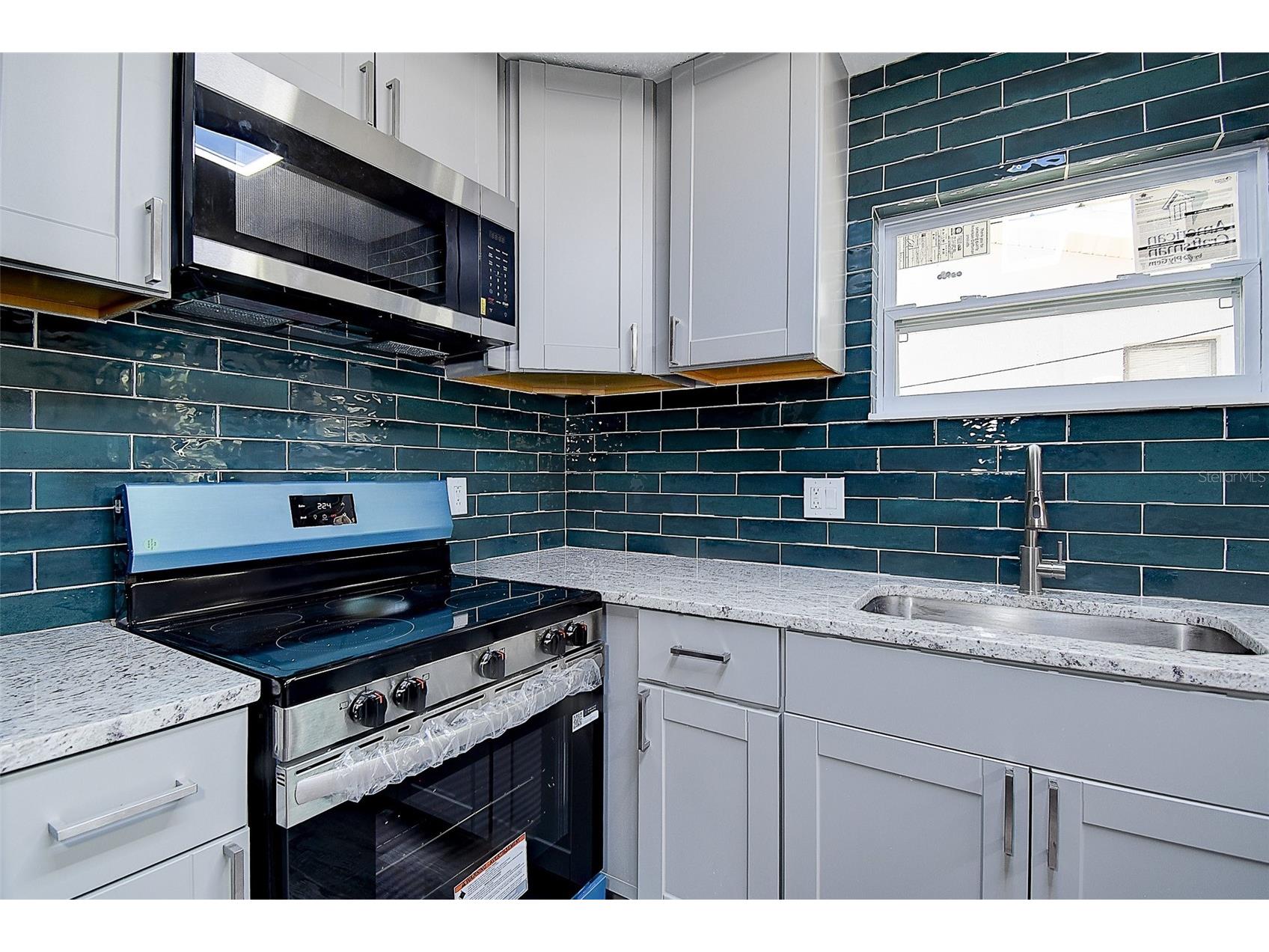130 42nd Avenue N Saint Petersburg FL 33703 TB8475469 image9