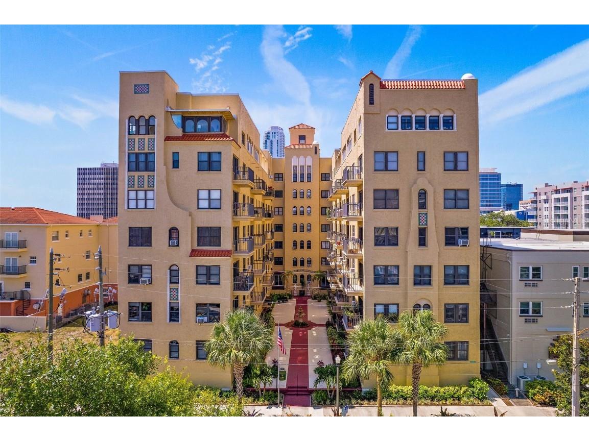 130 4th Avenue N #402 Saint Petersburg FL 33701 U8201859 image1
