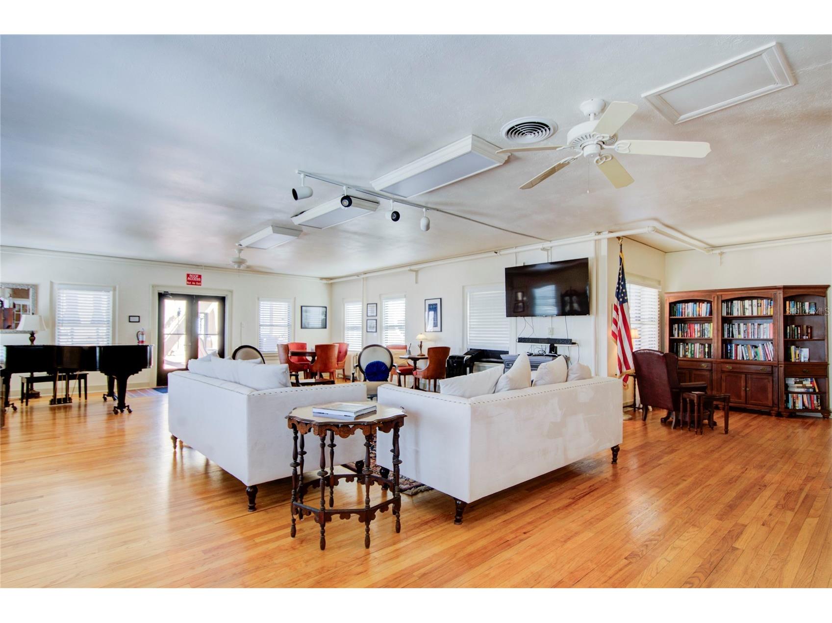 130 4th Avenue N #610 Saint Petersburg FL 33701 TB8459190 image42