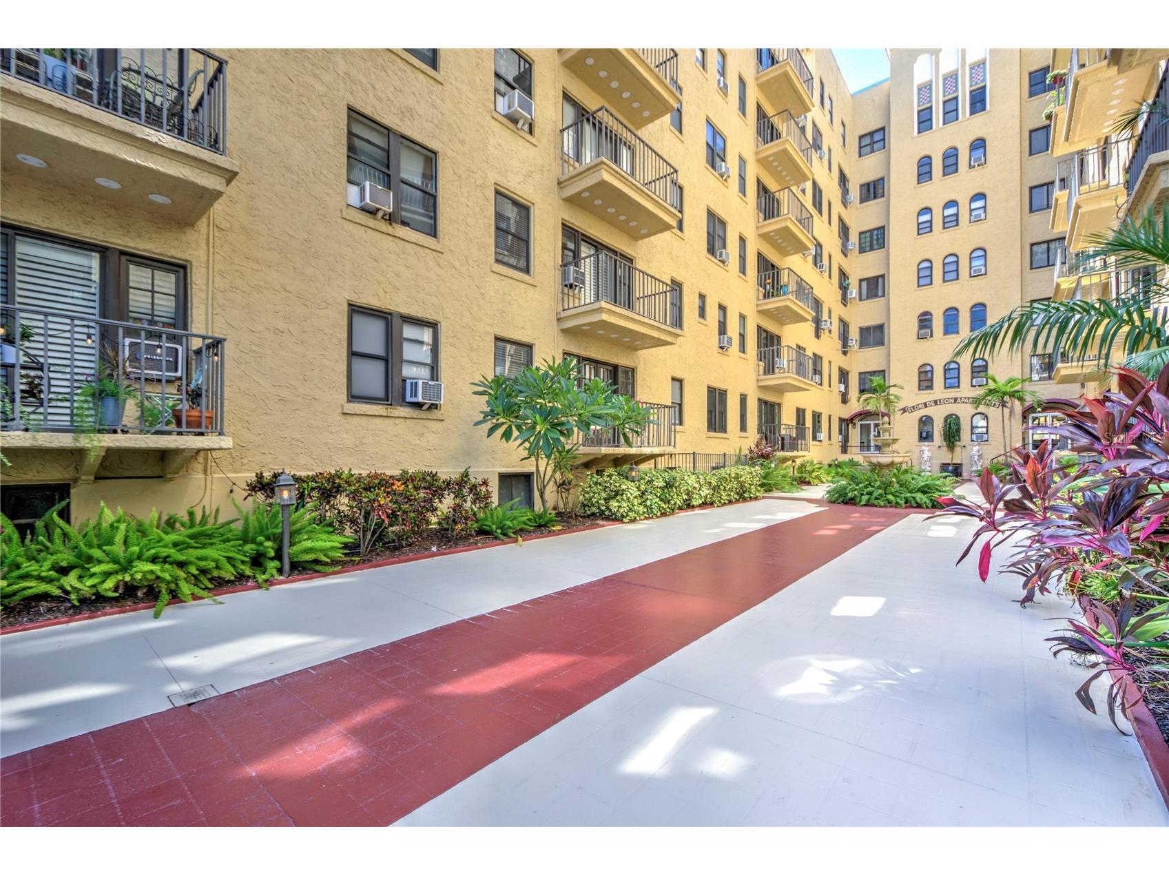 130 4th Avenue N #610 Saint Petersburg FL 33701 TB8459190 image78