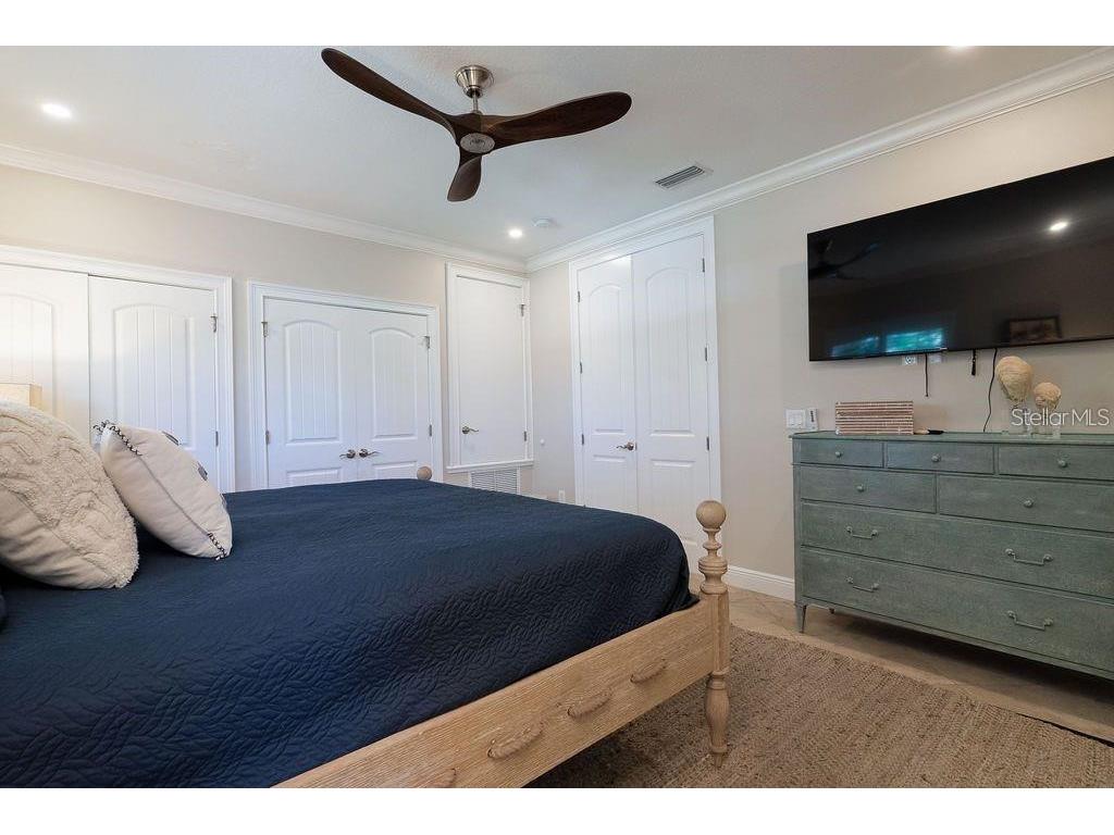 130 50th Street Holmes Beach FL 34217 A4683830 image16