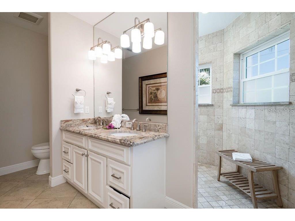 130 50th Street Holmes Beach FL 34217 A4683830 image17