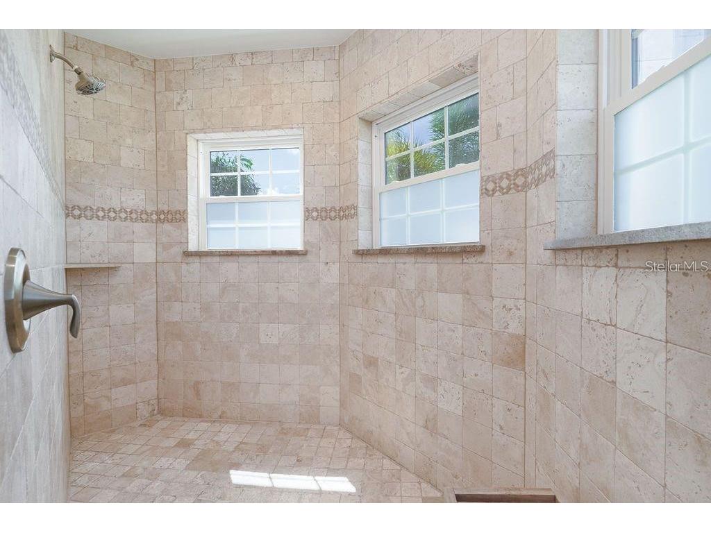 130 50th Street Holmes Beach FL 34217 A4683830 image18