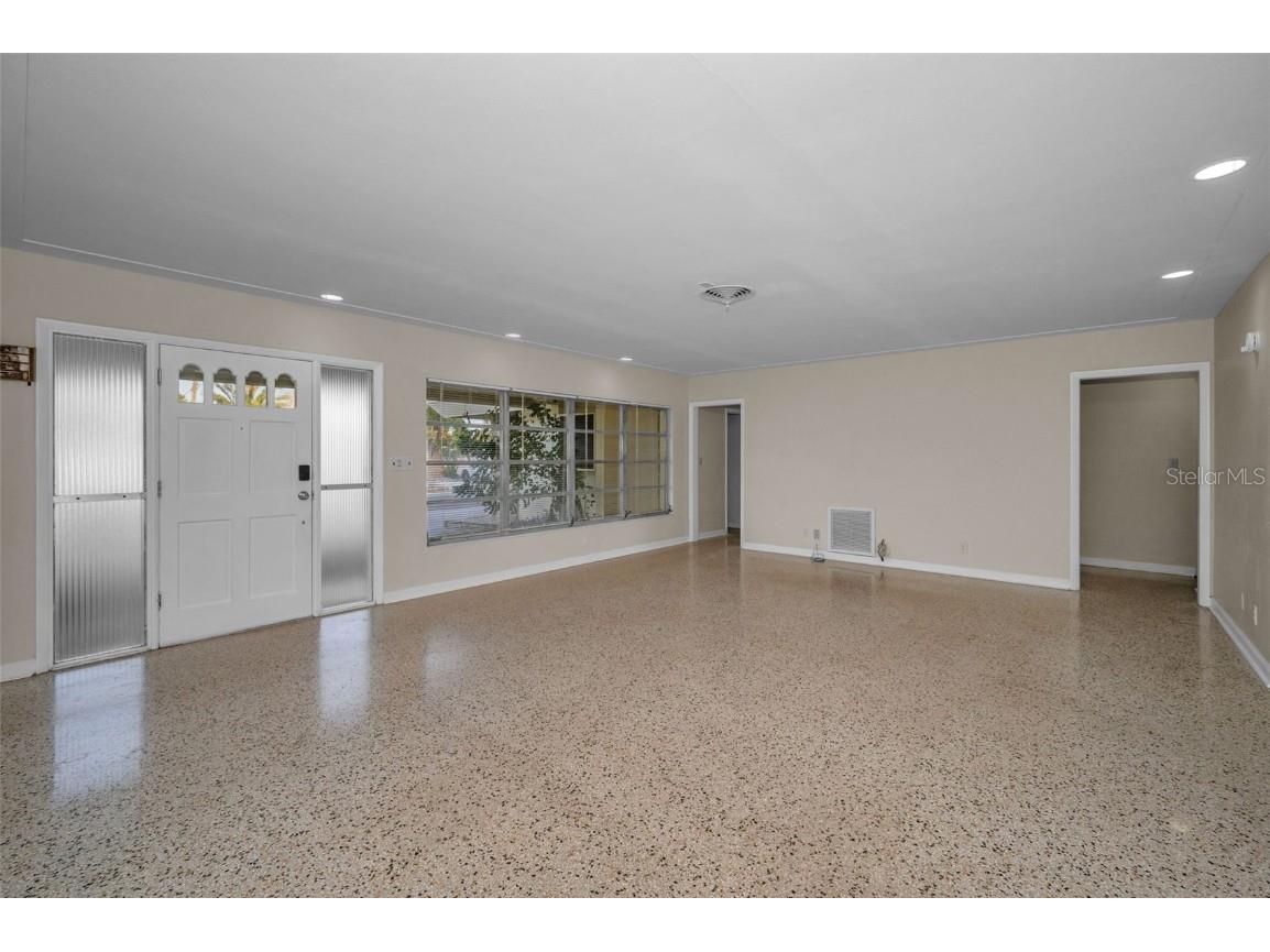 130 60th Avenue Saint Pete Beach FL 33706 TB8446584 image4