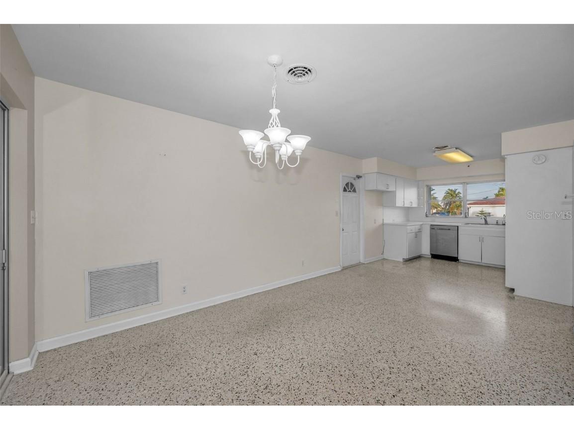 130 60th Avenue Saint Pete Beach FL 33706 TB8446584 image7