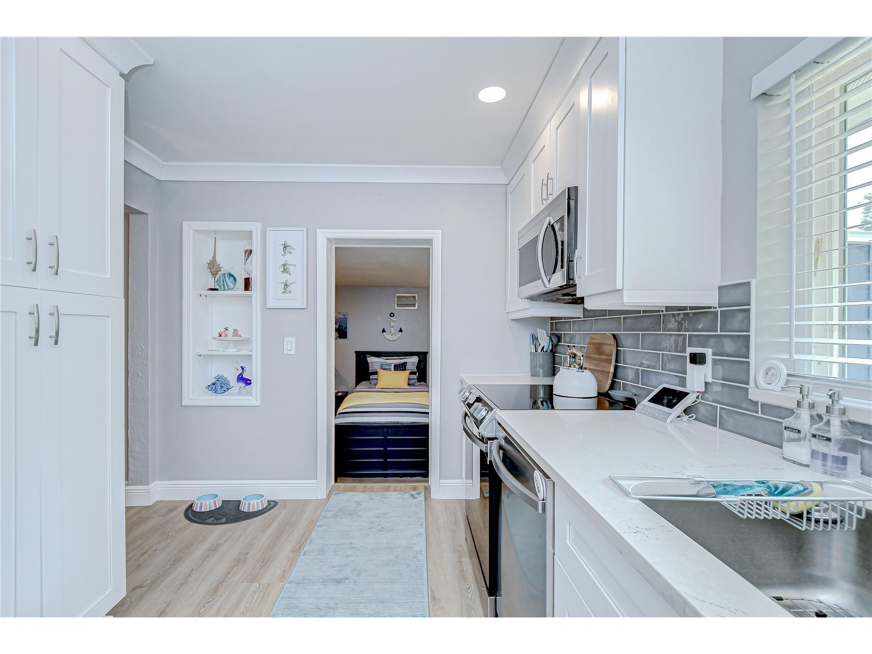 130 63rd Street S Saint Petersburg FL 33707 TB8458571 image21