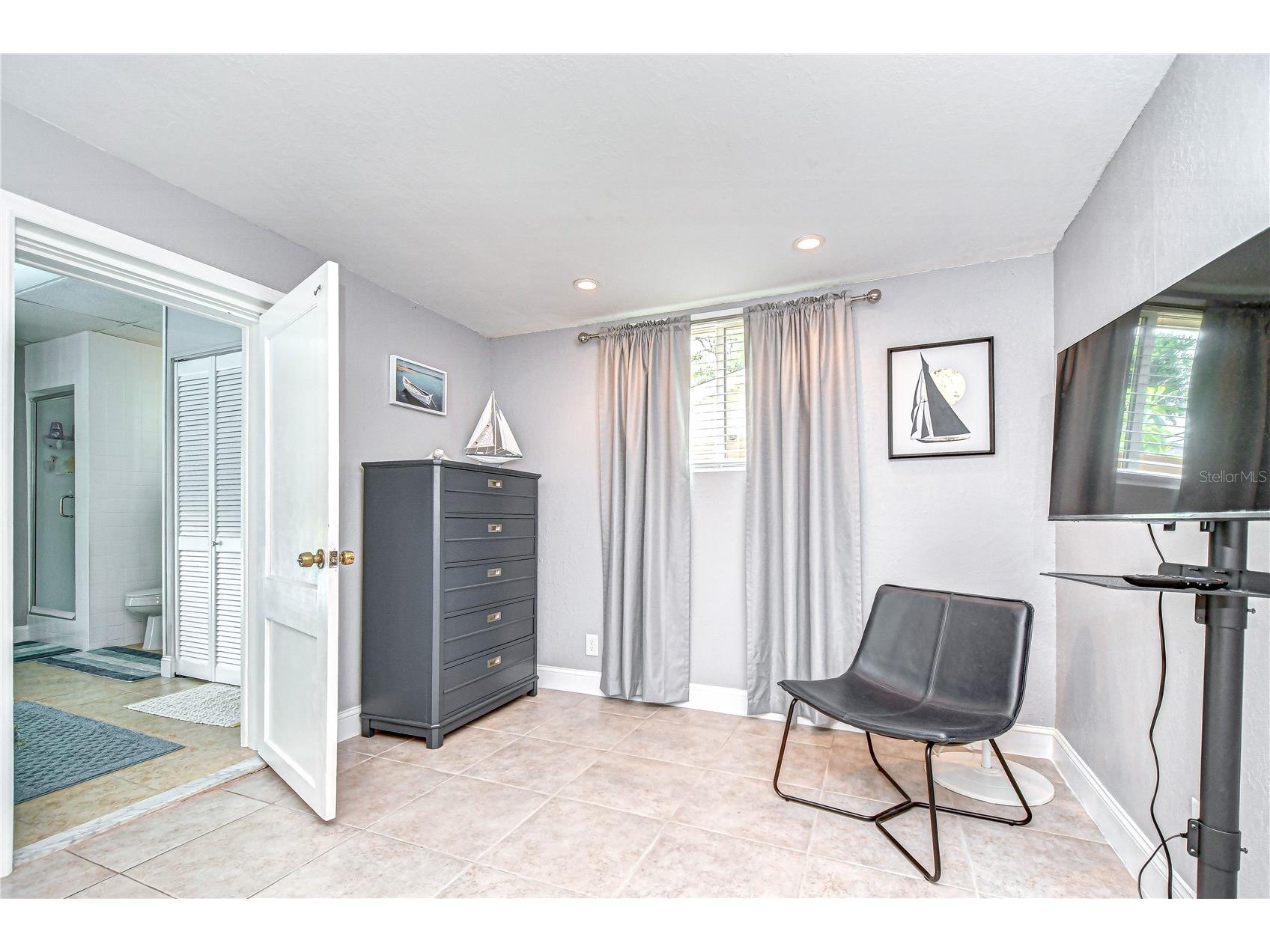 130 63rd Street S Saint Petersburg FL 33707 TB8458571 image25