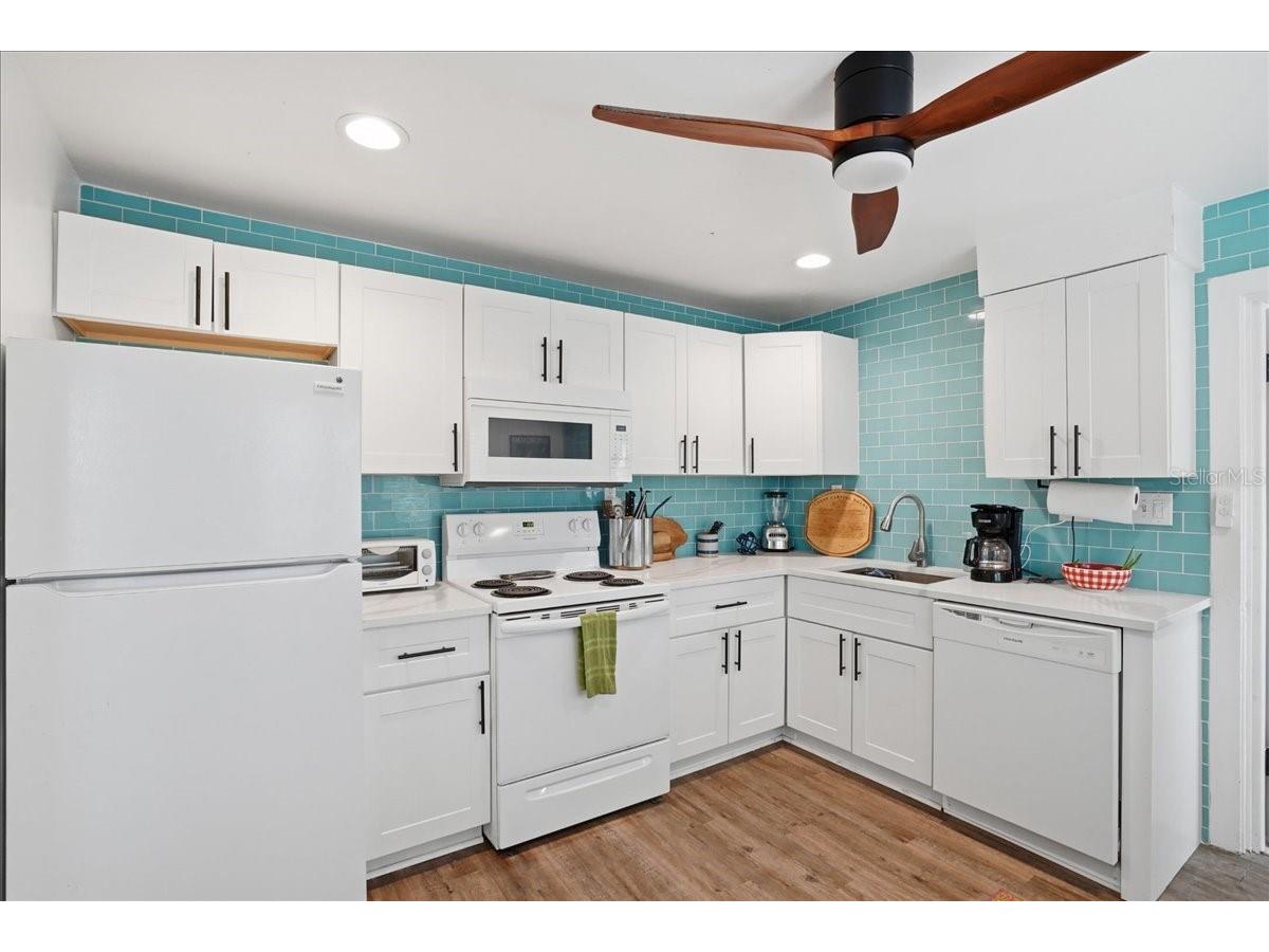 130 86th Terrace Treasure Island FL 33706 TB8499738 image4