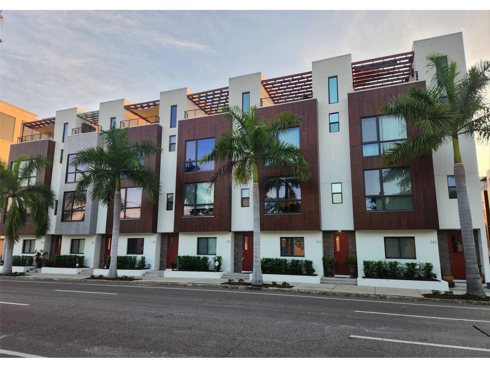 130 8th Street N Saint Petersburg FL 33701 TB8498160 image1