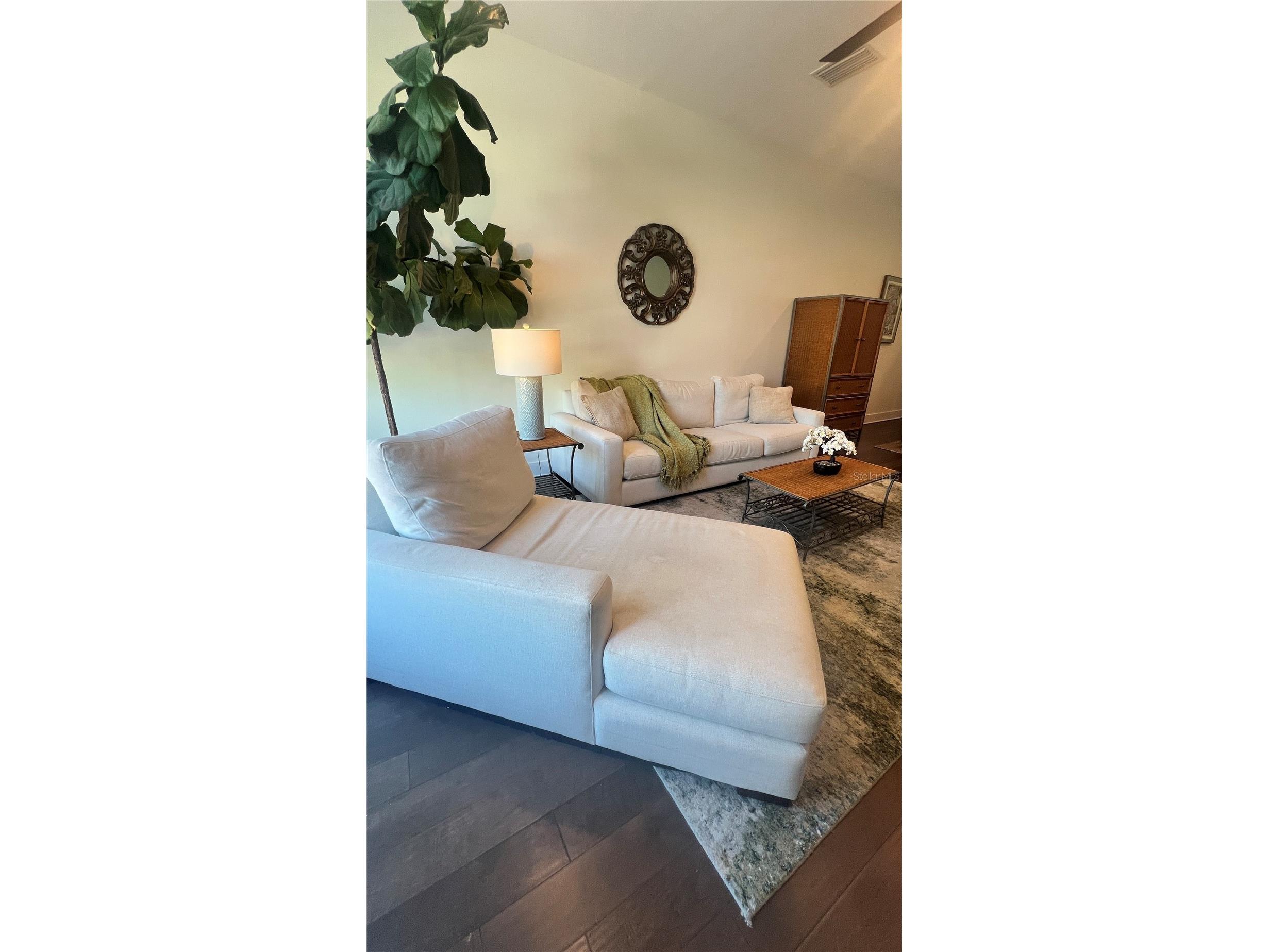 130 8th Street N Saint Petersburg FL 33701 TB8498160 image25