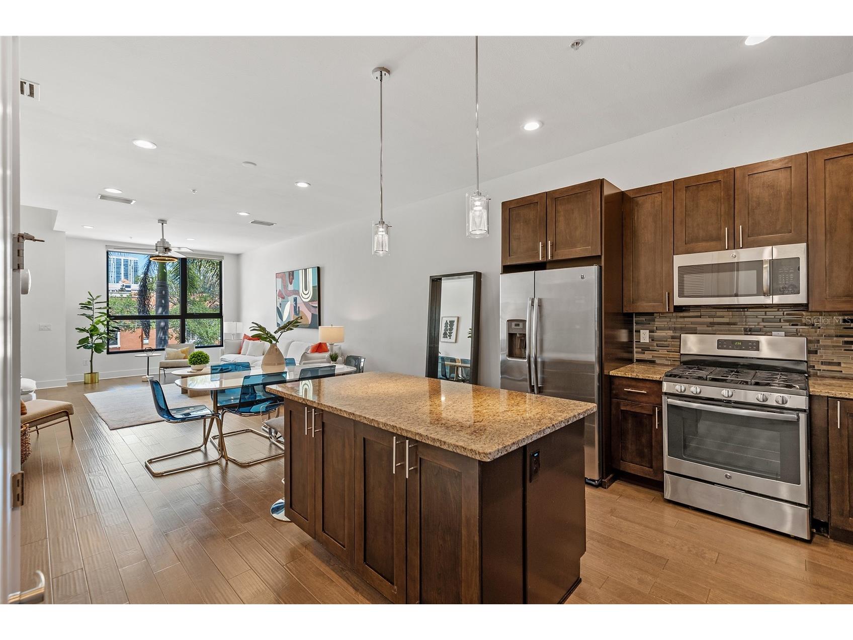 130 8th Street N Saint Petersburg FL 33701 TB8523205 image29