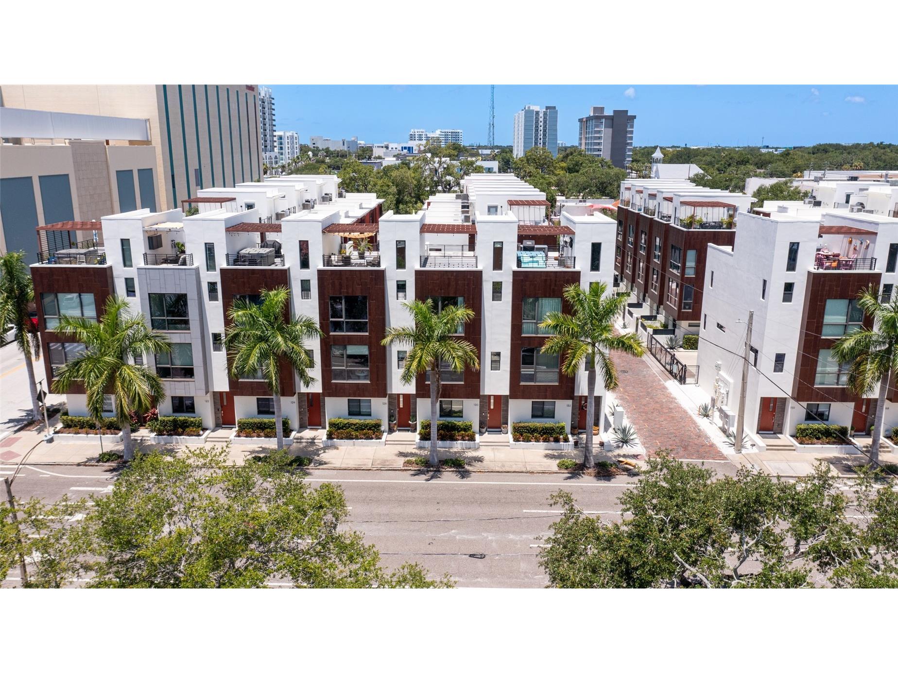 130 8th Street N Saint Petersburg FL 33701 TB8523205 image65