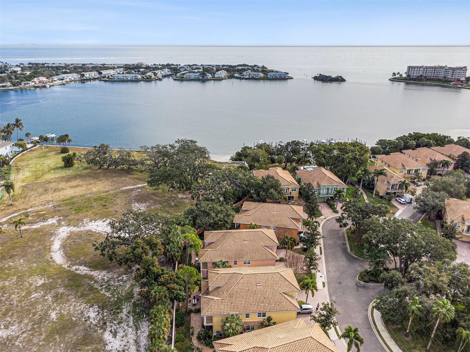 130 Banyan Bay Drive Saint Petersburg FL 33705 TB8461528 image2