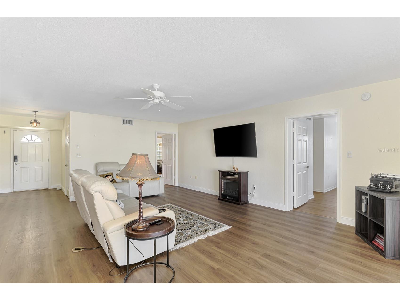 130 Breakers Court #221 Punta Gorda FL 33950 - CHARLOTTE HARBOR C7516069 image11