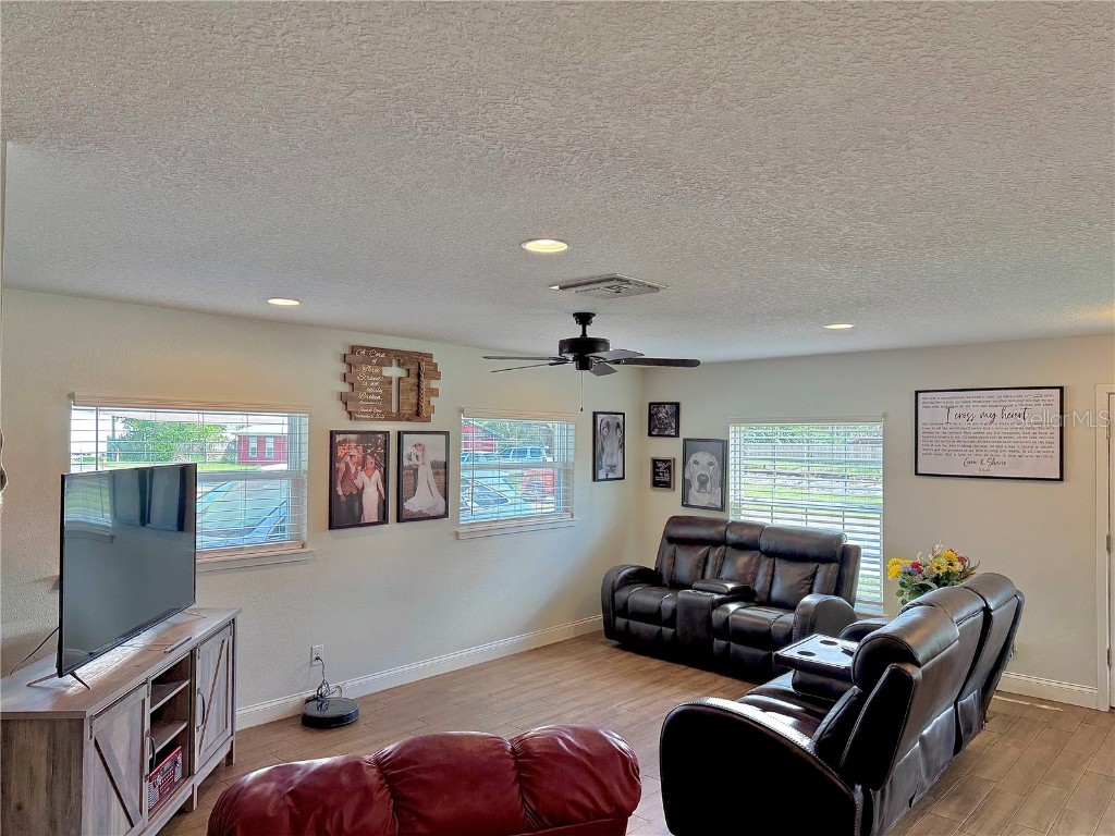 130 Dixie Highway Auburndale FL 33823 L4956308 image8