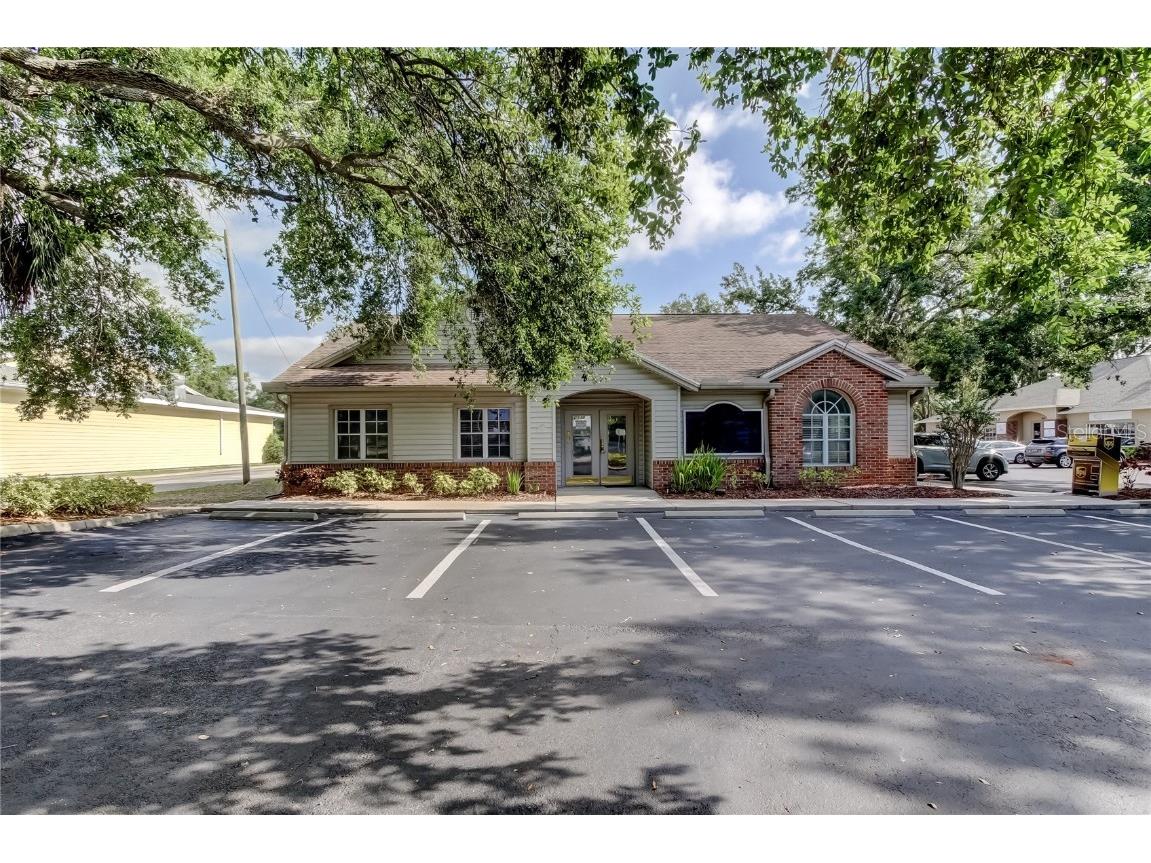 130 E Bloomingdale Avenue Brandon FL 33511 TB8388321 image1