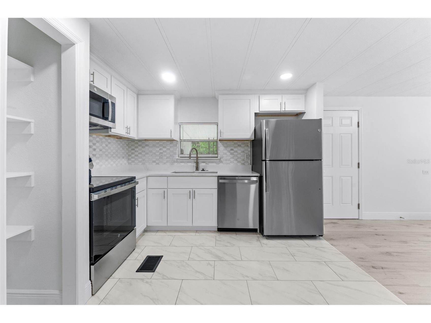 130 Florence Boulevard Debary FL 32713 O6425493 image3