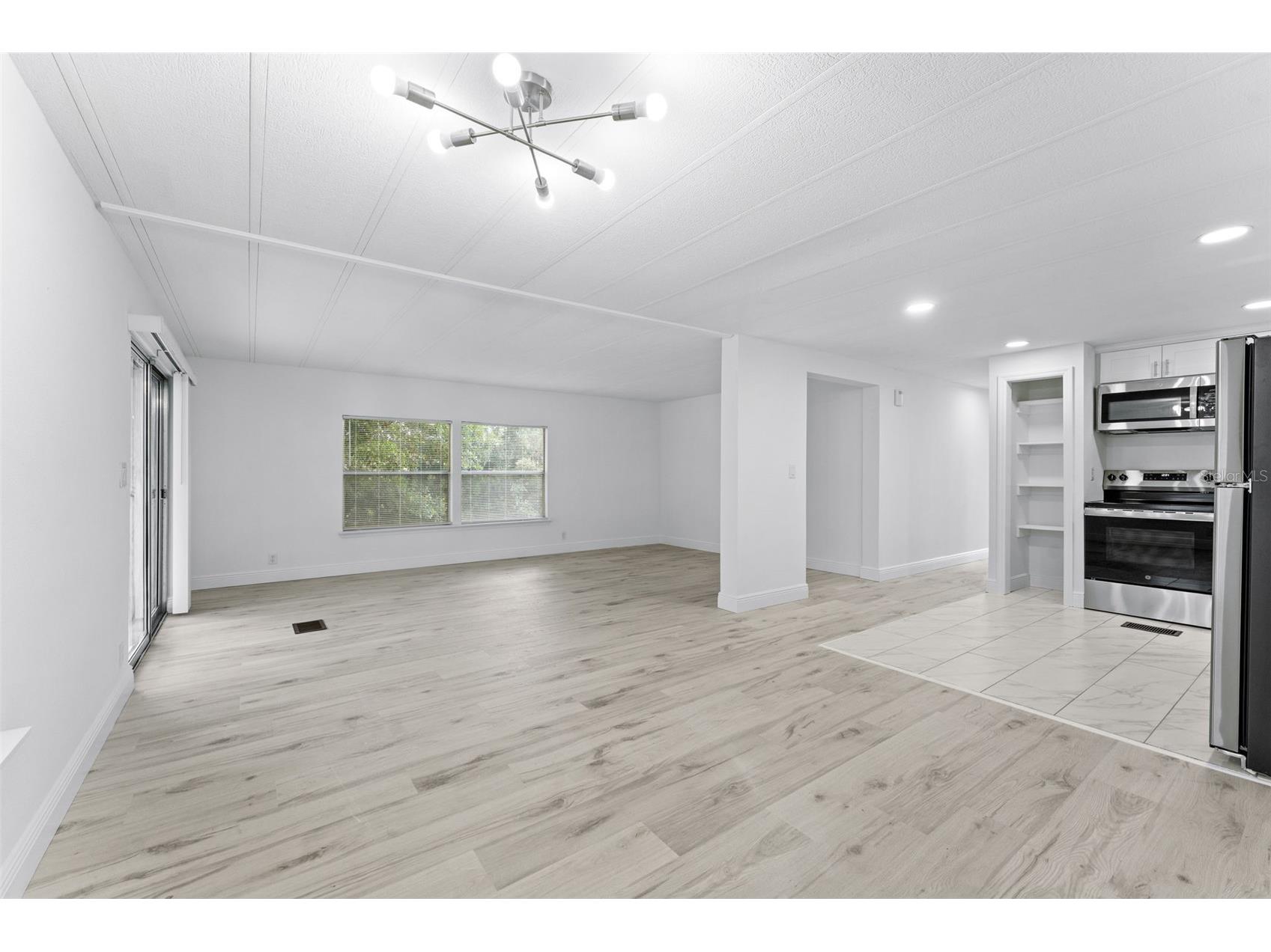 130 Florence Boulevard Debary FL 32713 O6425493 image5