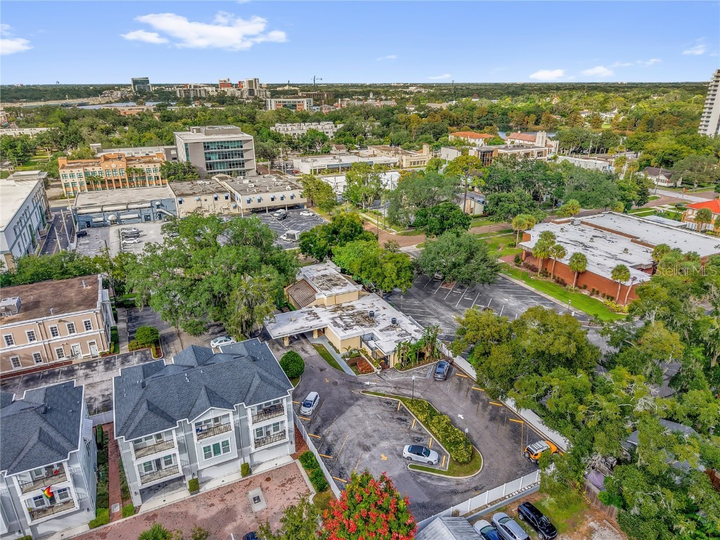 130 Hillcrest Street Orlando FL 32801 O6349474 image1