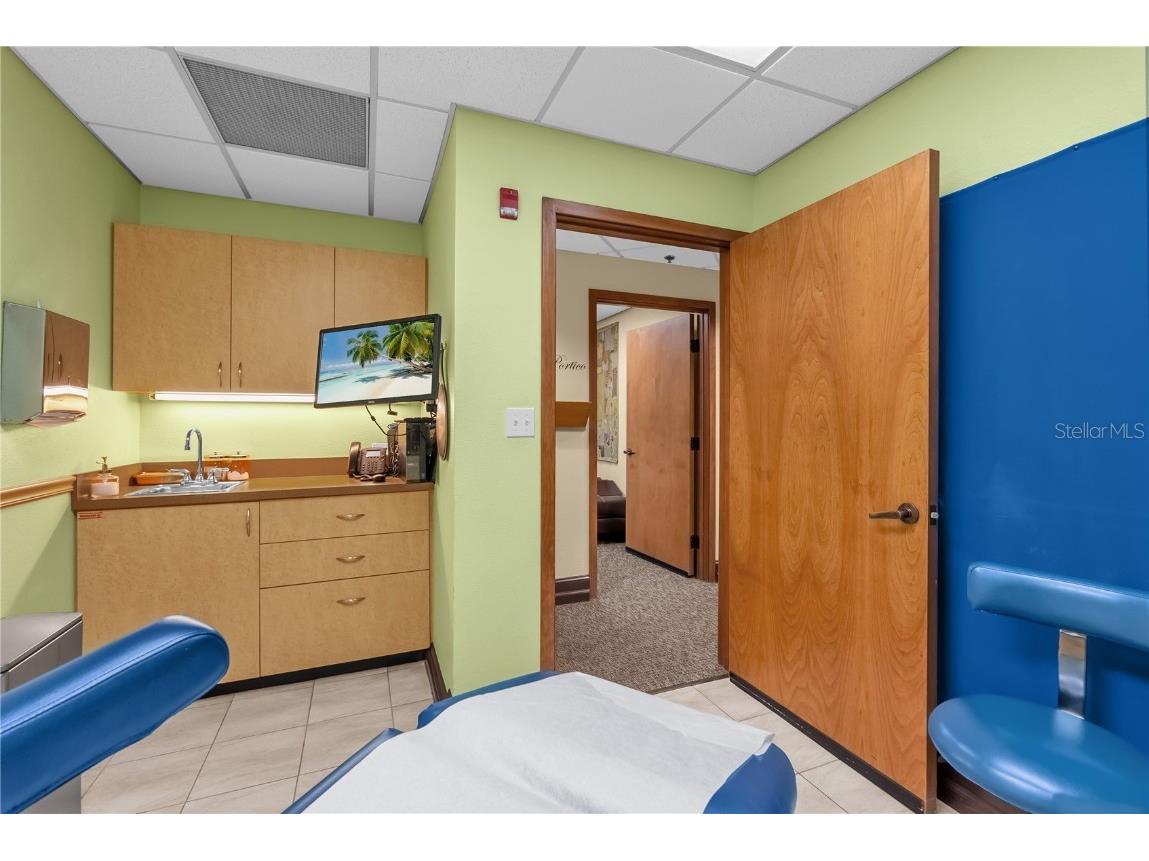 130 Hillcrest Street Orlando FL 32801 O6349474 image14