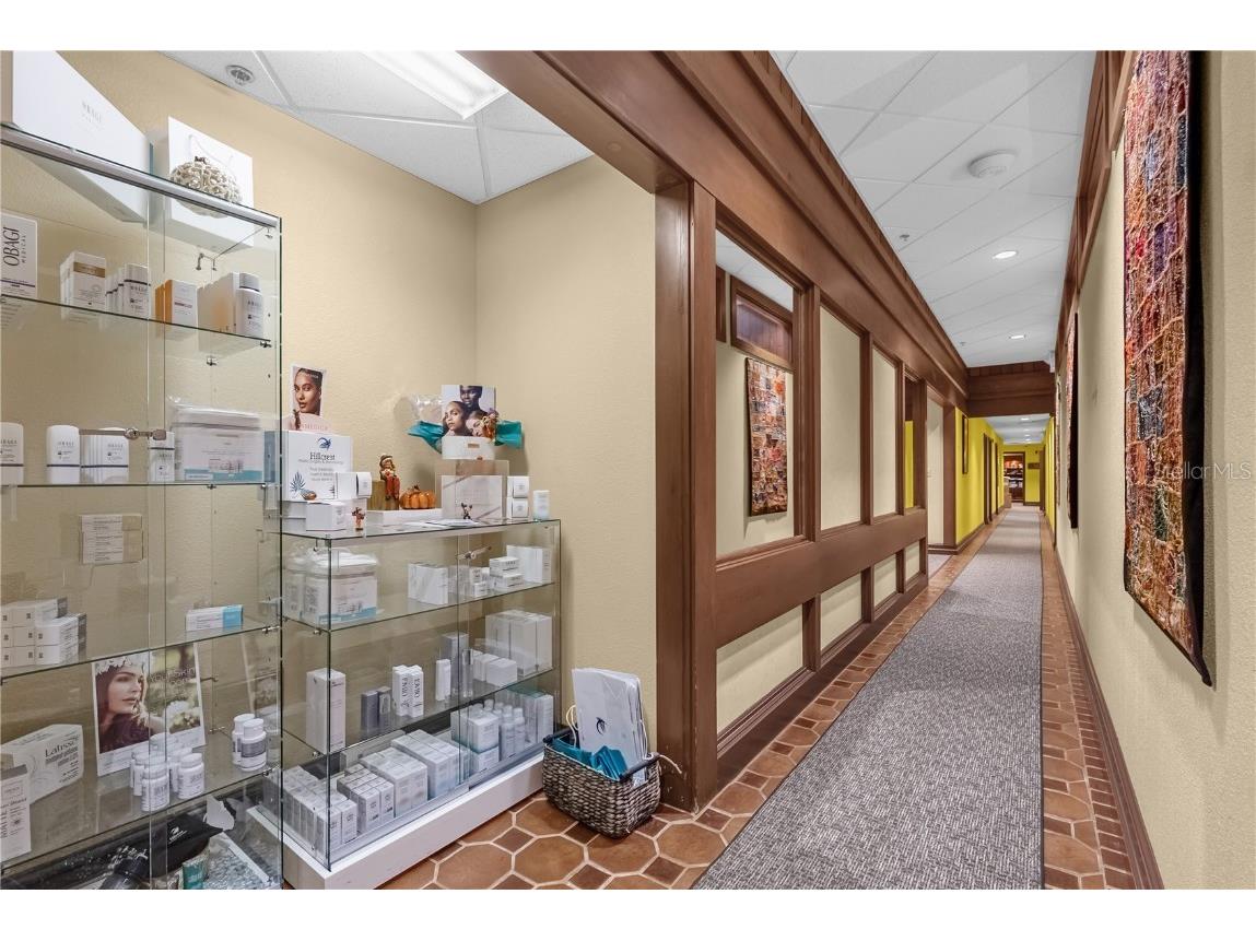 130 Hillcrest Street Orlando FL 32801 O6349474 image16