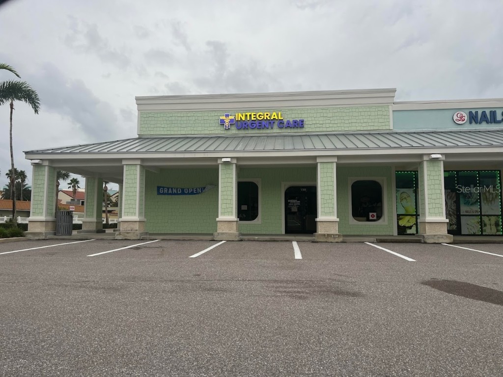 130 Island Way Clearwater Beach FL 33767 U8243078 image1