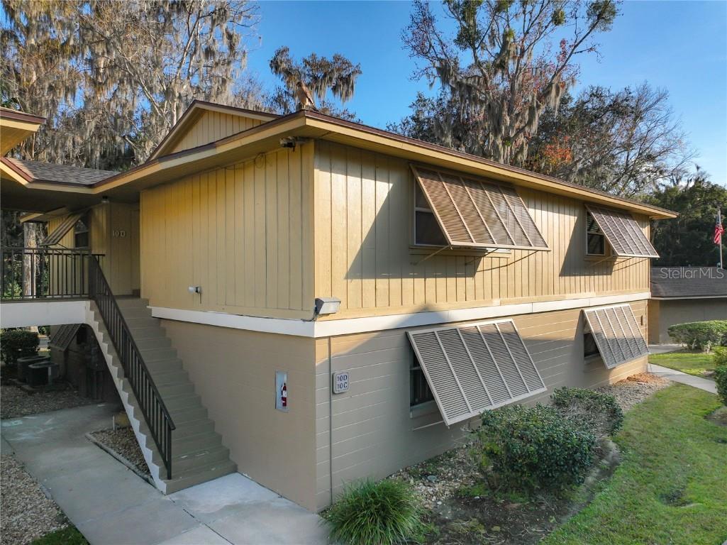 130 Jasmine Woods Ct Unit 10D  
