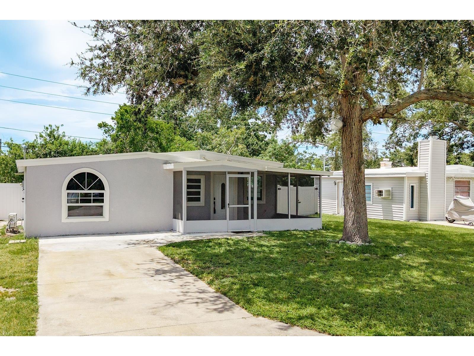 130 Melody Lane Largo FL 33771 TB8418158 image36