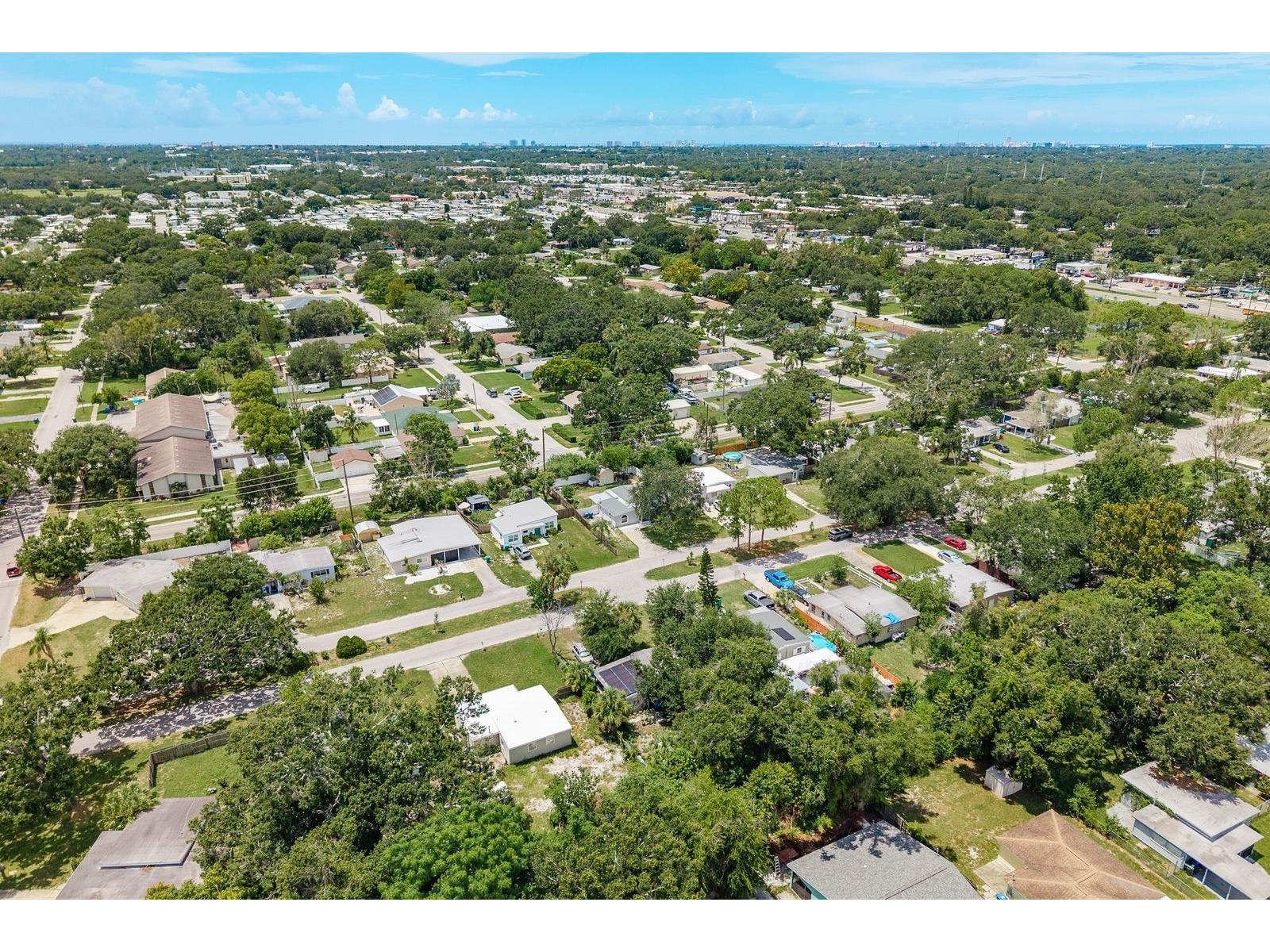 130 Melody Lane Largo FL 33771 TB8418158 image40