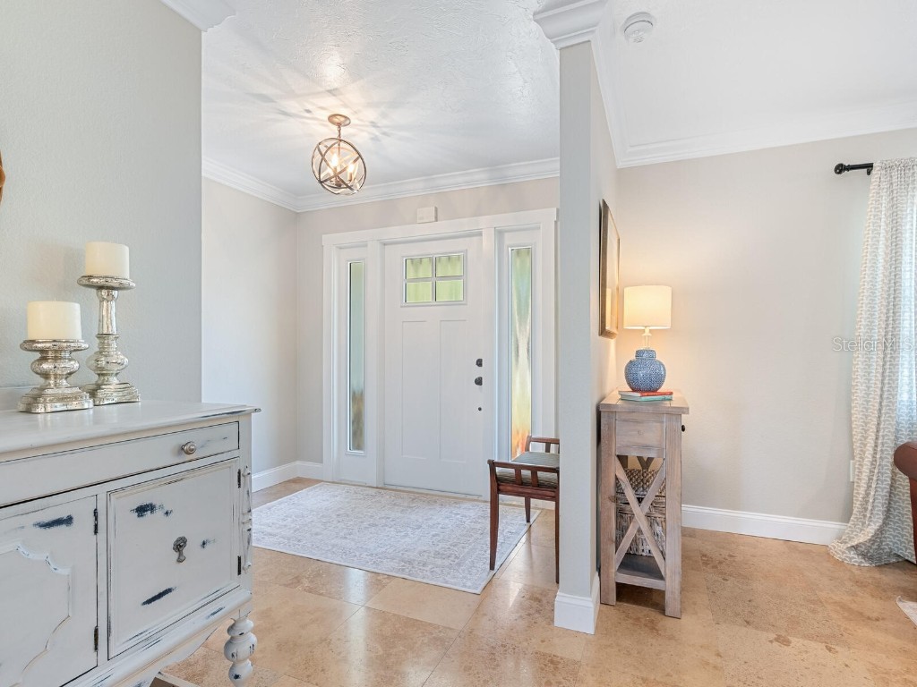 130 Mimosa Drive Sarasota FL 34232 A4673876 image3