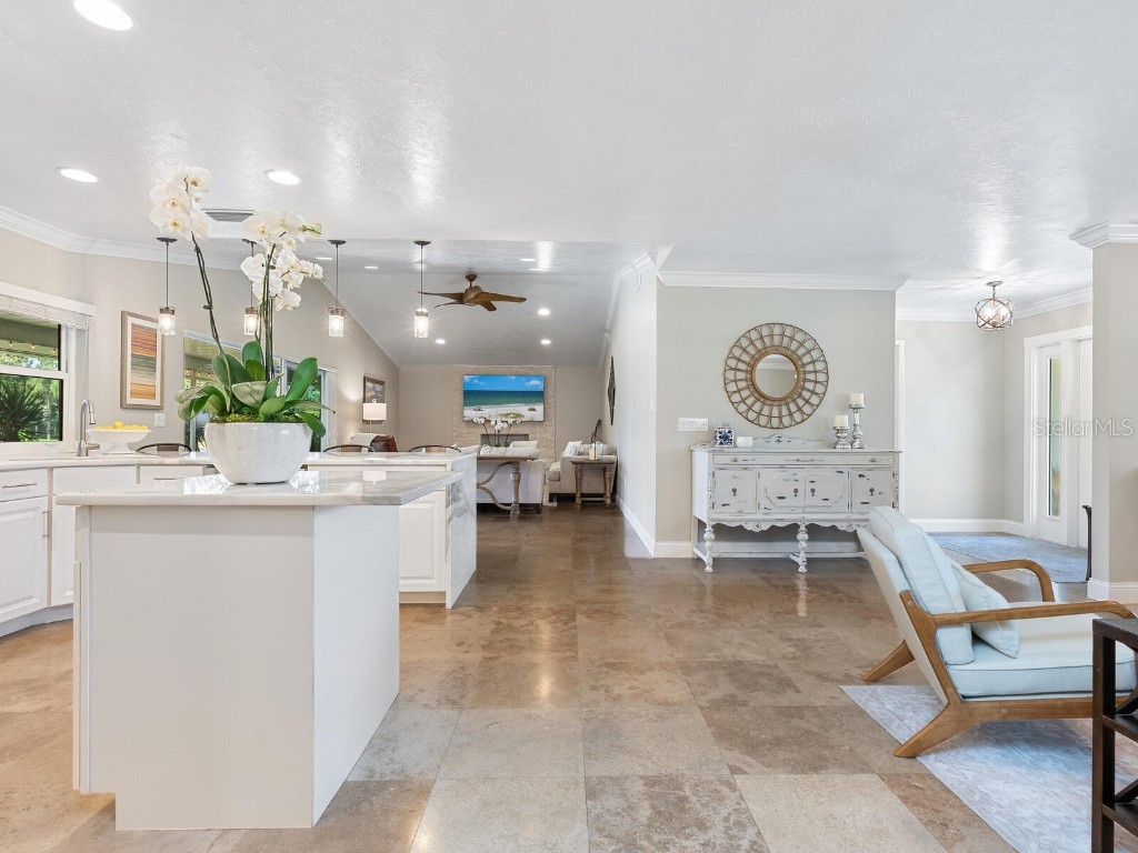 130 Mimosa Drive Sarasota FL 34232 A4673876 image8