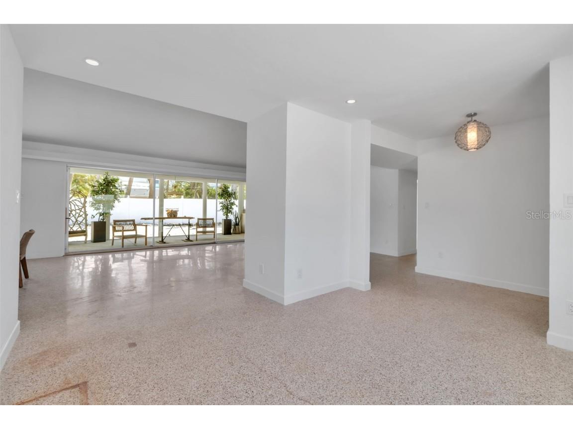 130 N Adams Drive Sarasota FL 34236 A4654087 image22