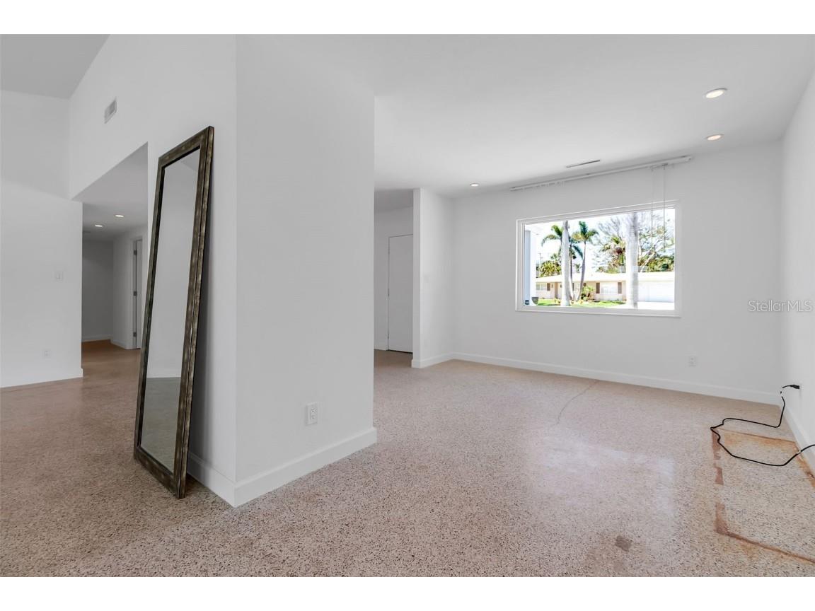 130 N Adams Drive Sarasota FL 34236 A4654087 image23