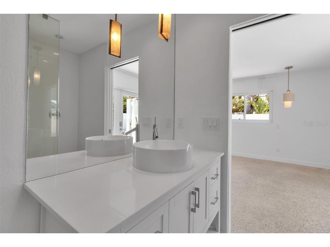 130 N Adams Drive Sarasota FL 34236 A4654087 image43