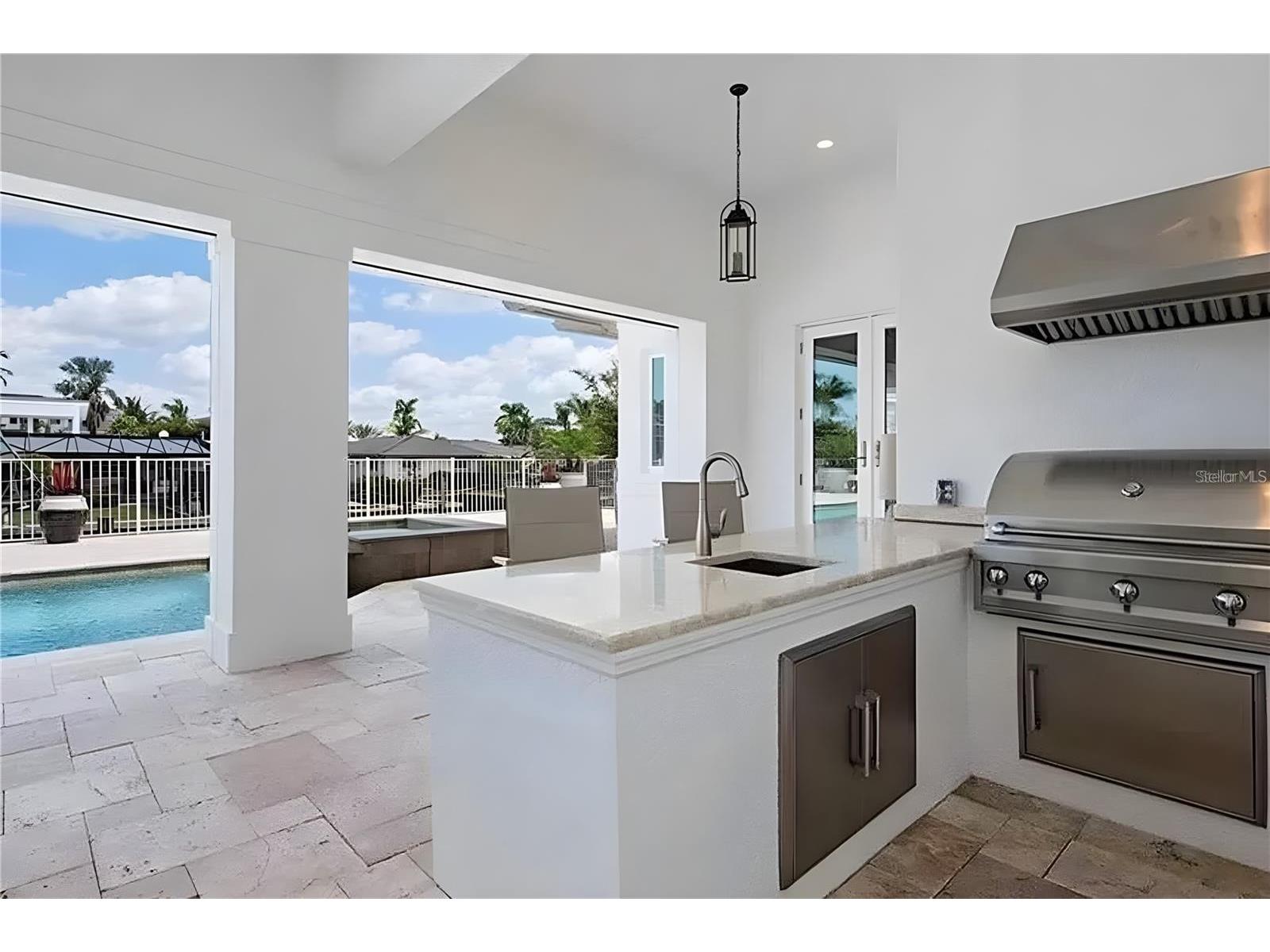 130 N Blvd Of The Presidents Sarasota FL 34236 A4675644 image17