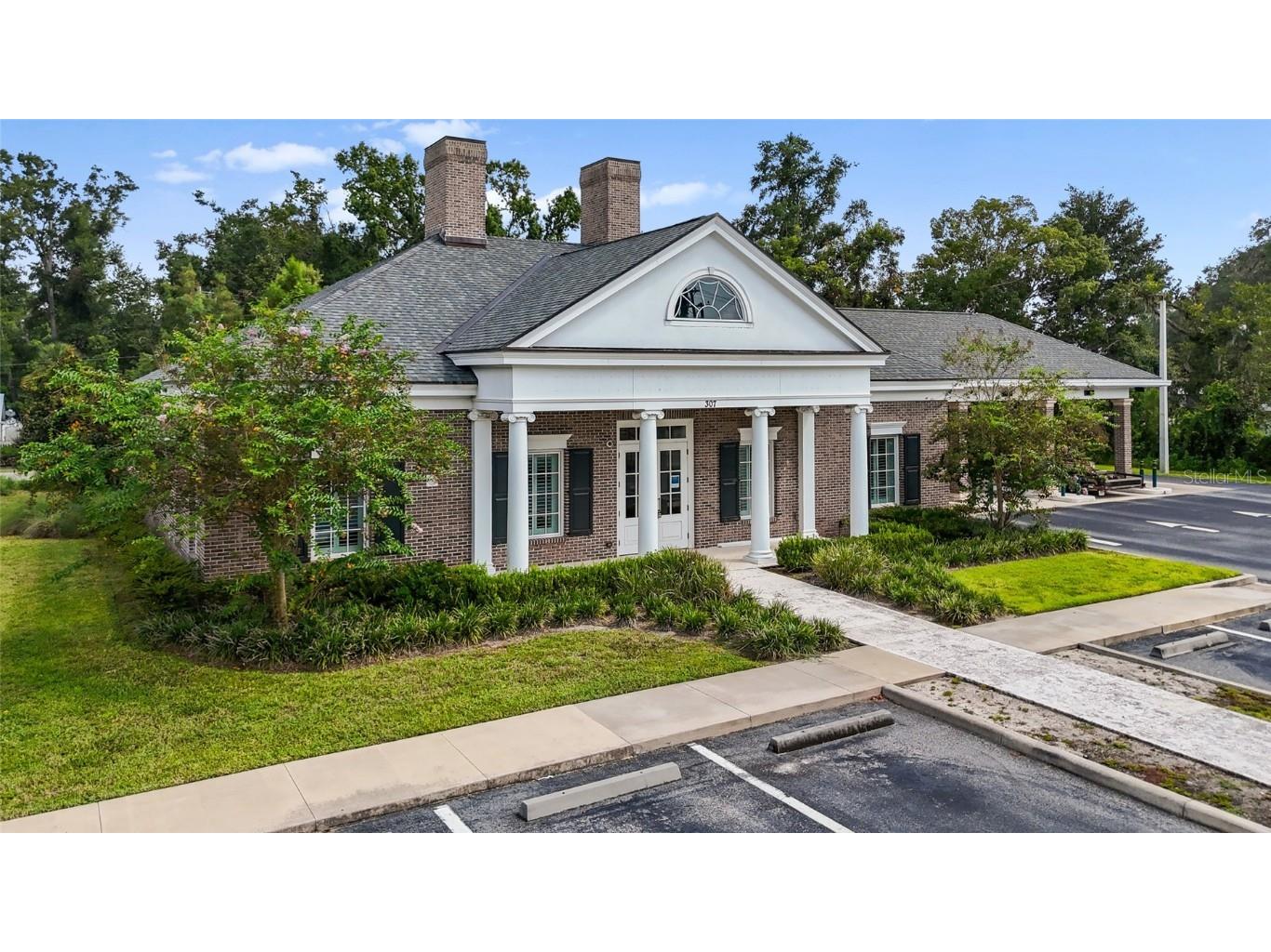 130 NE Clyde Avenue Mayo FL 32066 OM713847 image1