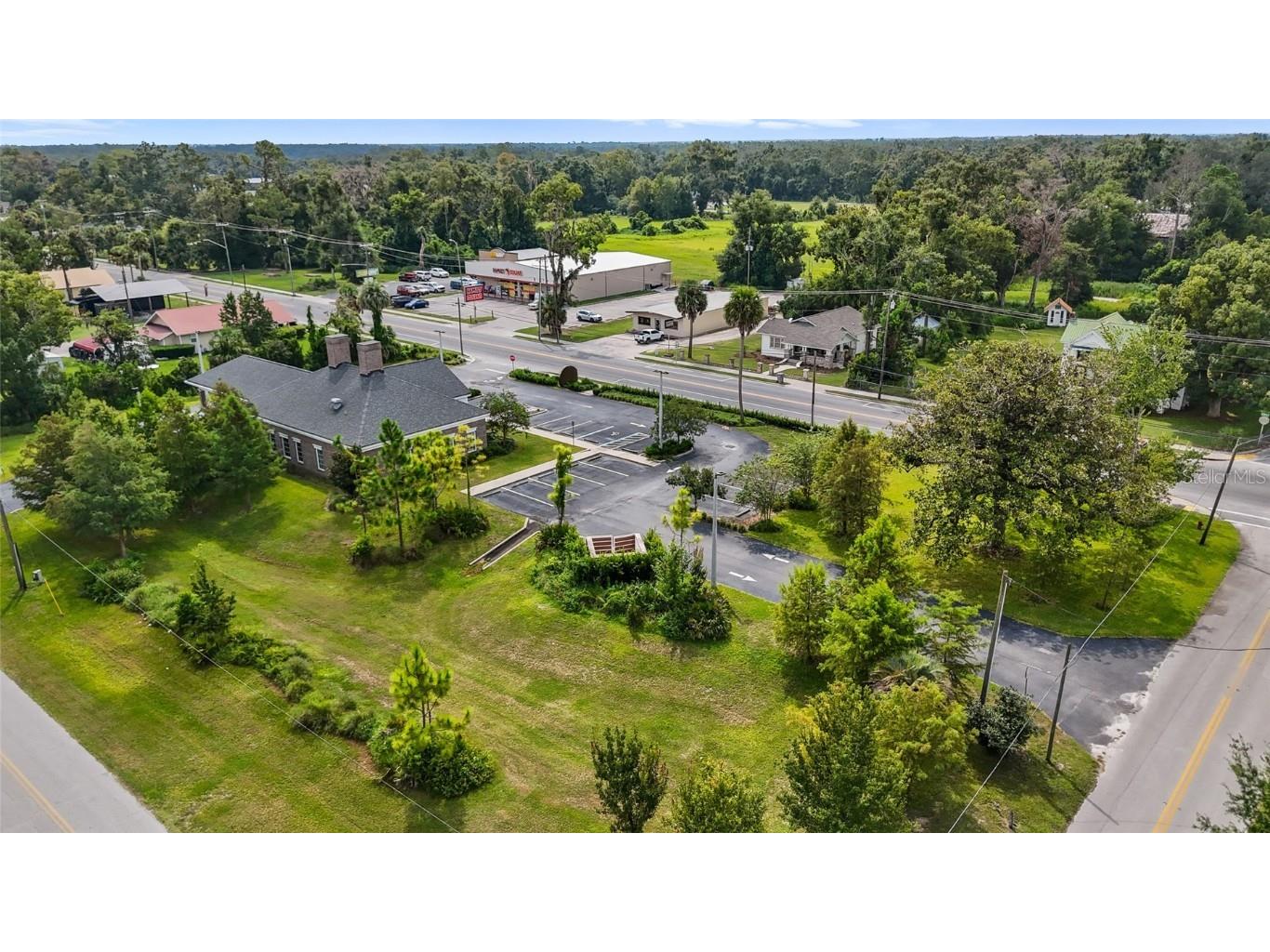 130 NE Clyde Avenue Mayo FL 32066 OM713847 image45