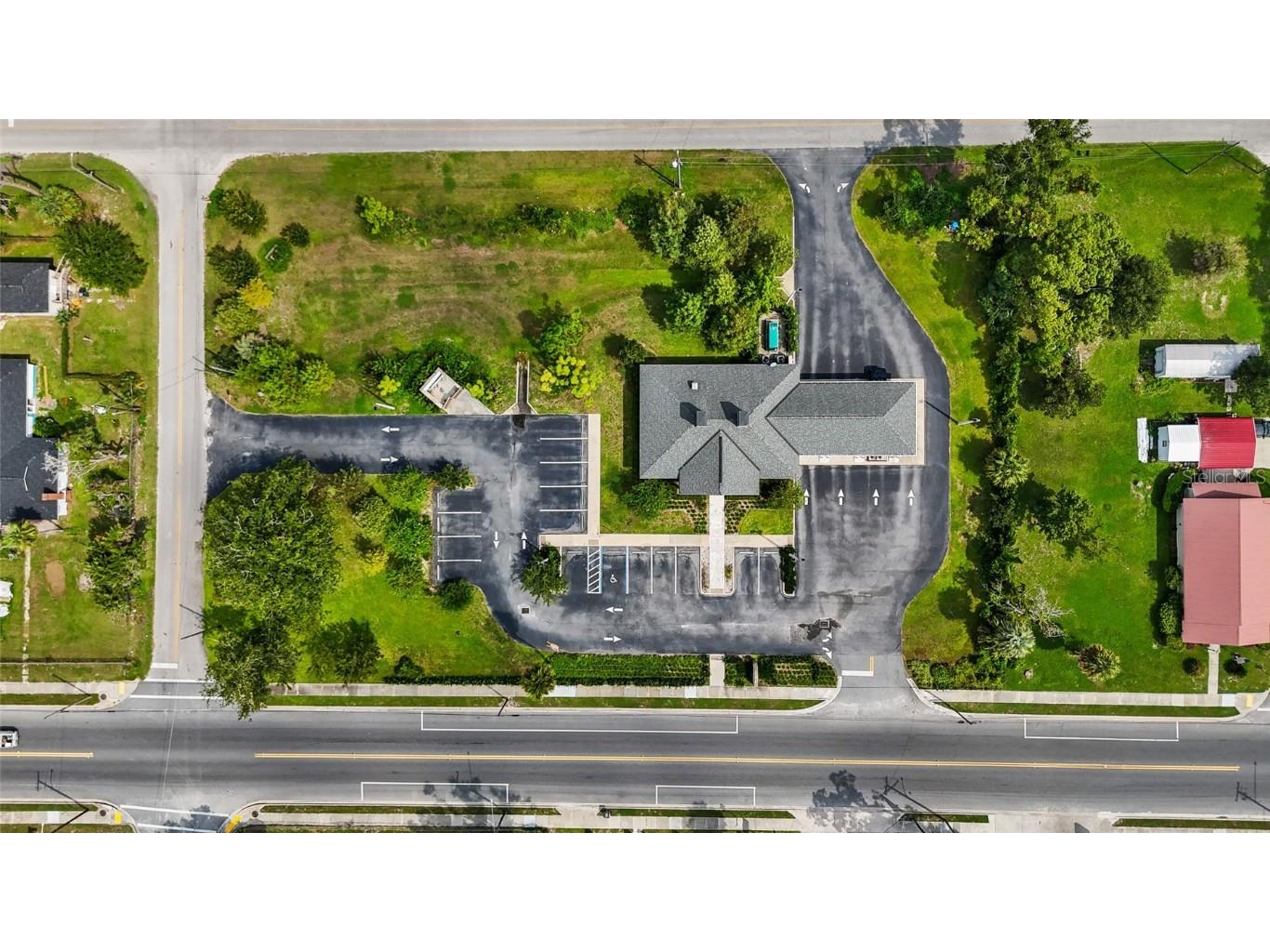 130 NE Clyde Avenue Mayo FL 32066 OM713847 image7