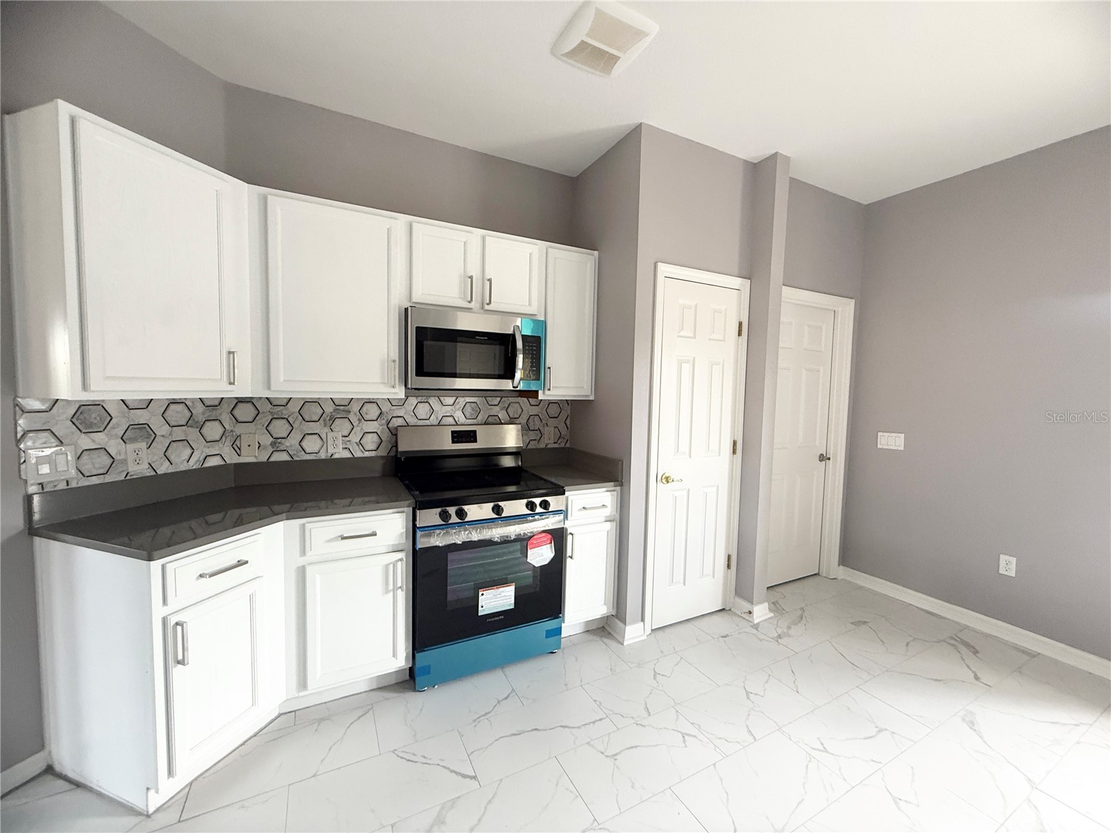 130 Prima Drive Kissimmee FL 34759 S5146916 image10