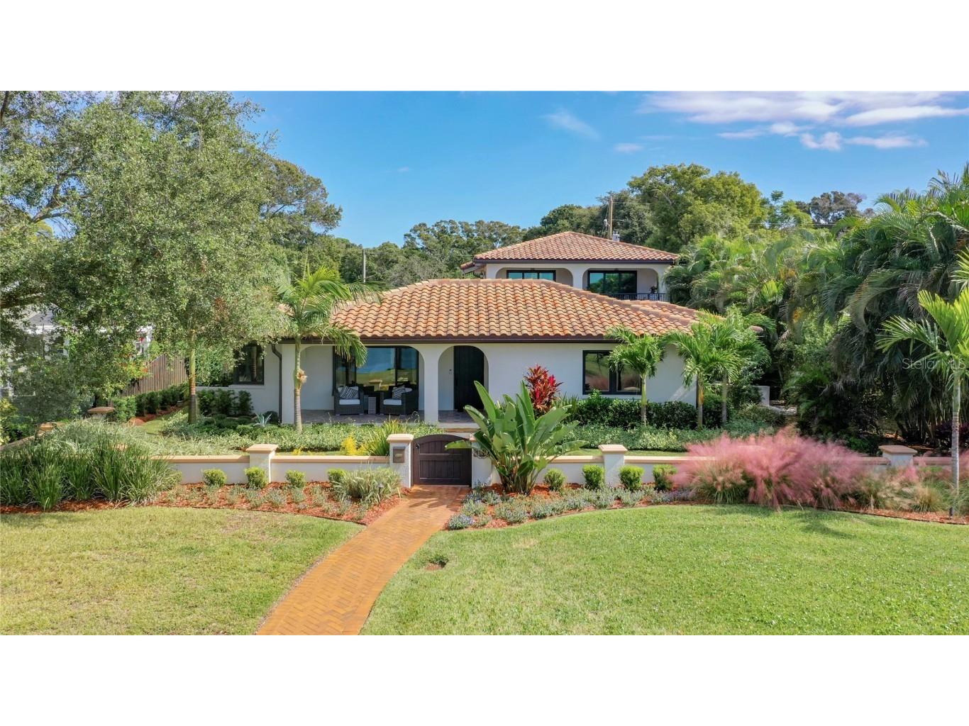 130 Sunset Drive S Saint Petersburg FL 33707 - BOCA CIEGA BAY U8219469 image1