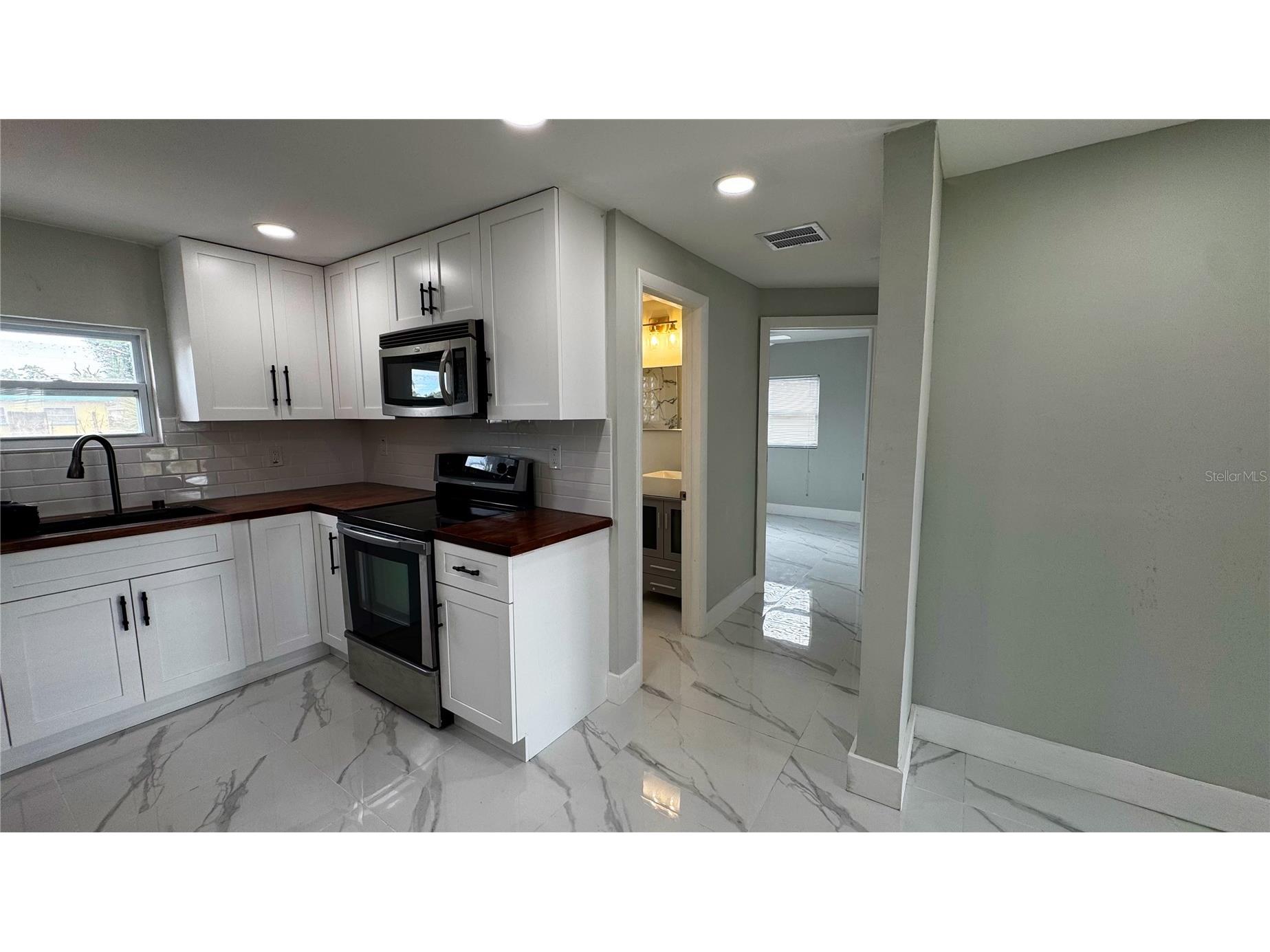 130 Virginia Court Englewood FL 34223 TB8495551 image20